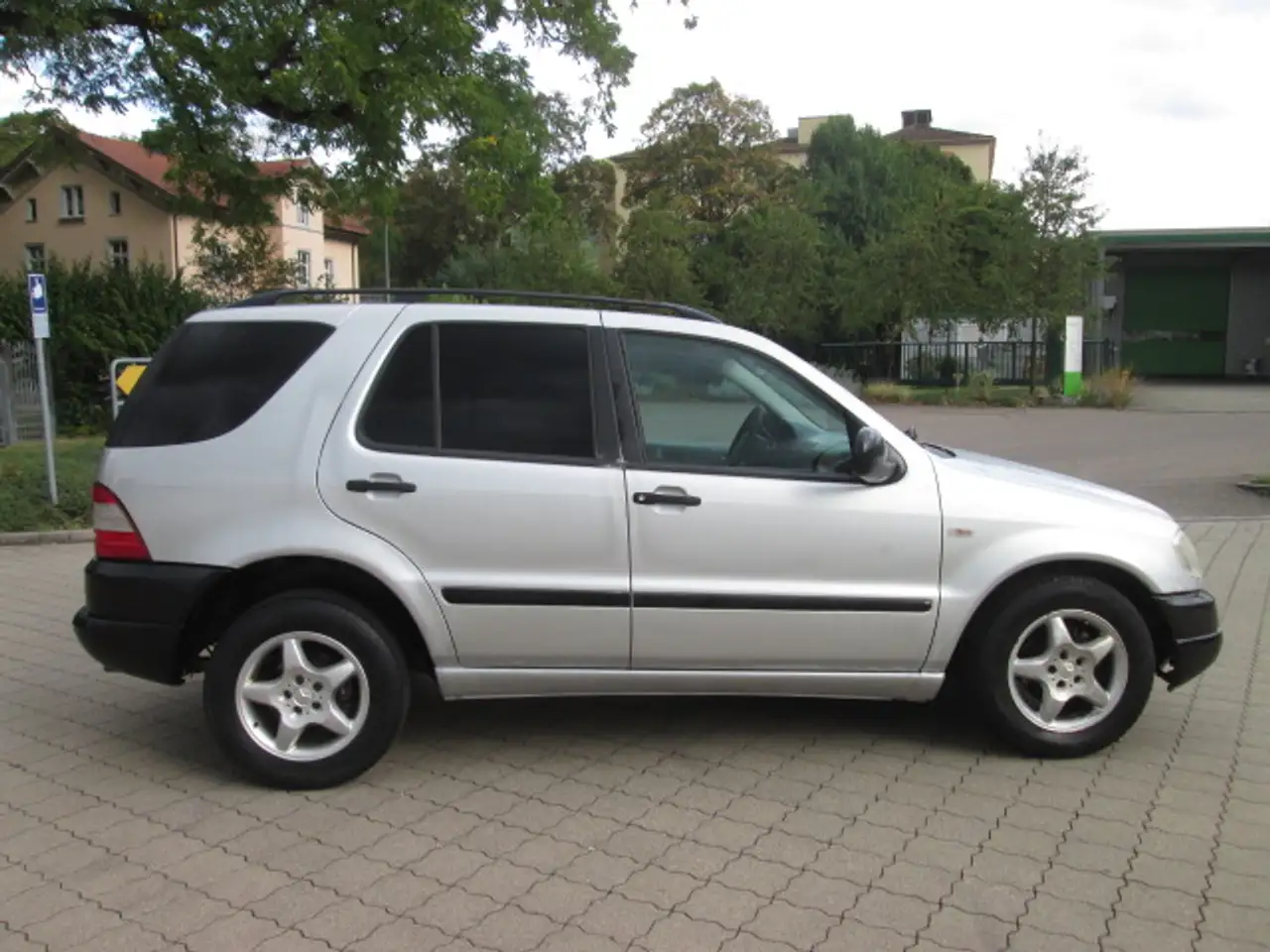 Mercedes-Benz ML 320 M-Klasse+AUTOMATIK+4x4ALLRAD+TÜV=11/2026+AHK+KLIMA, foto 5
