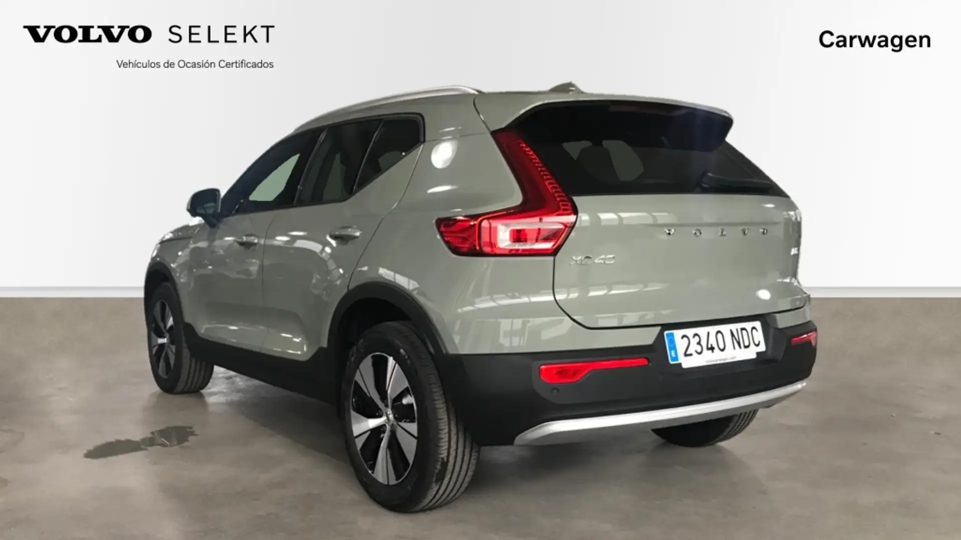 Volvo XC40 B3 Core Aut. Verde - 2