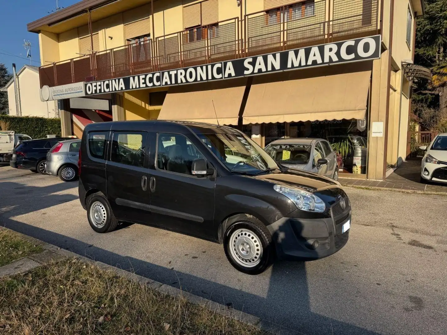 Fiat Doblo 1.4 T-Jet 16V Nat.Power Active Grigio - 1