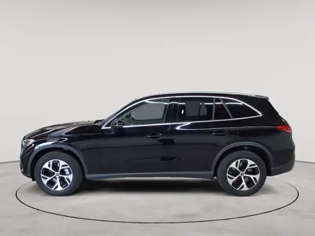 Mercedes-Benz GLC view 6