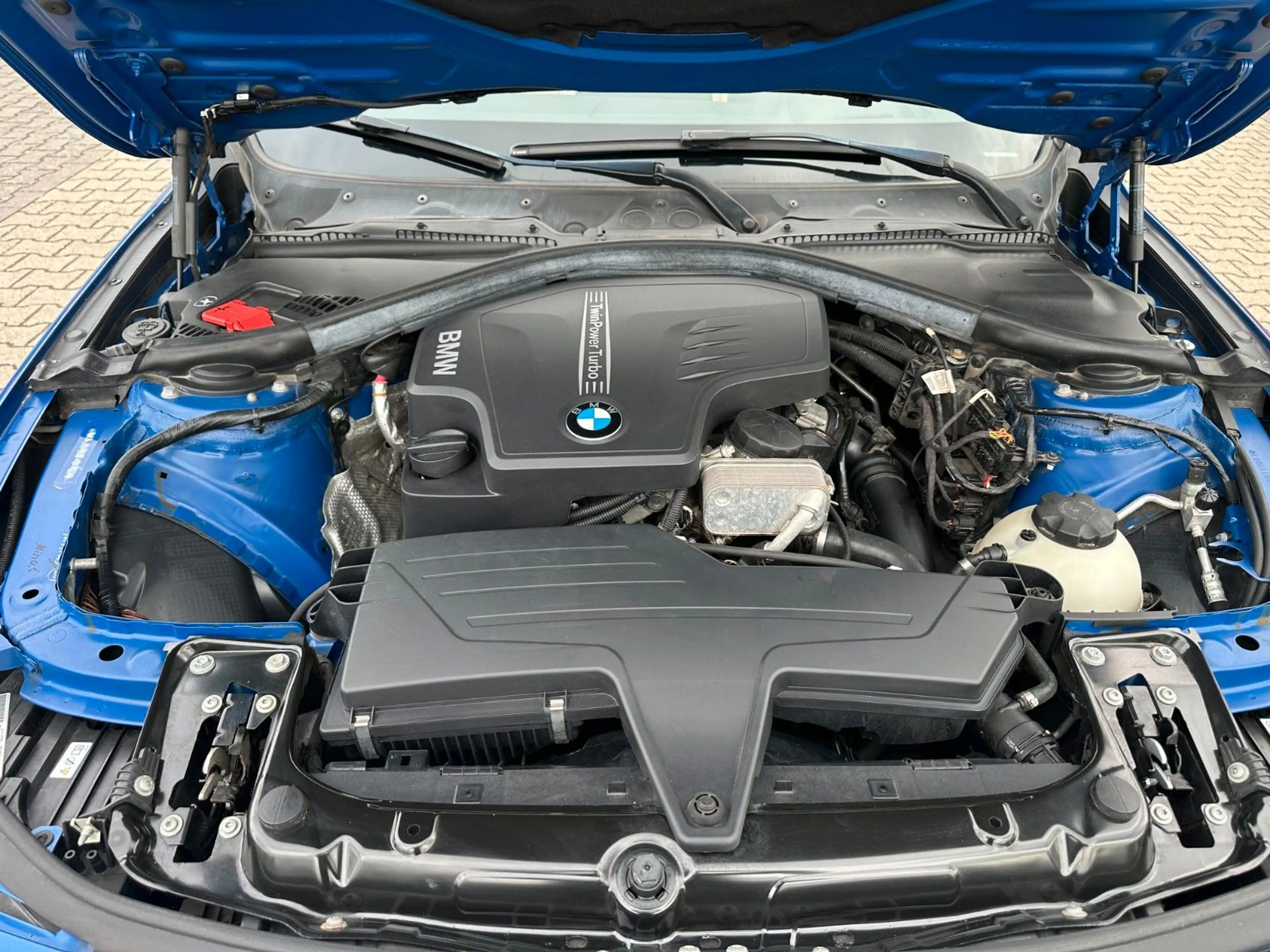 BMW 328 i Touring-M SPORT PAKET-HEAD UP-AHK-MEMORY — photo 22