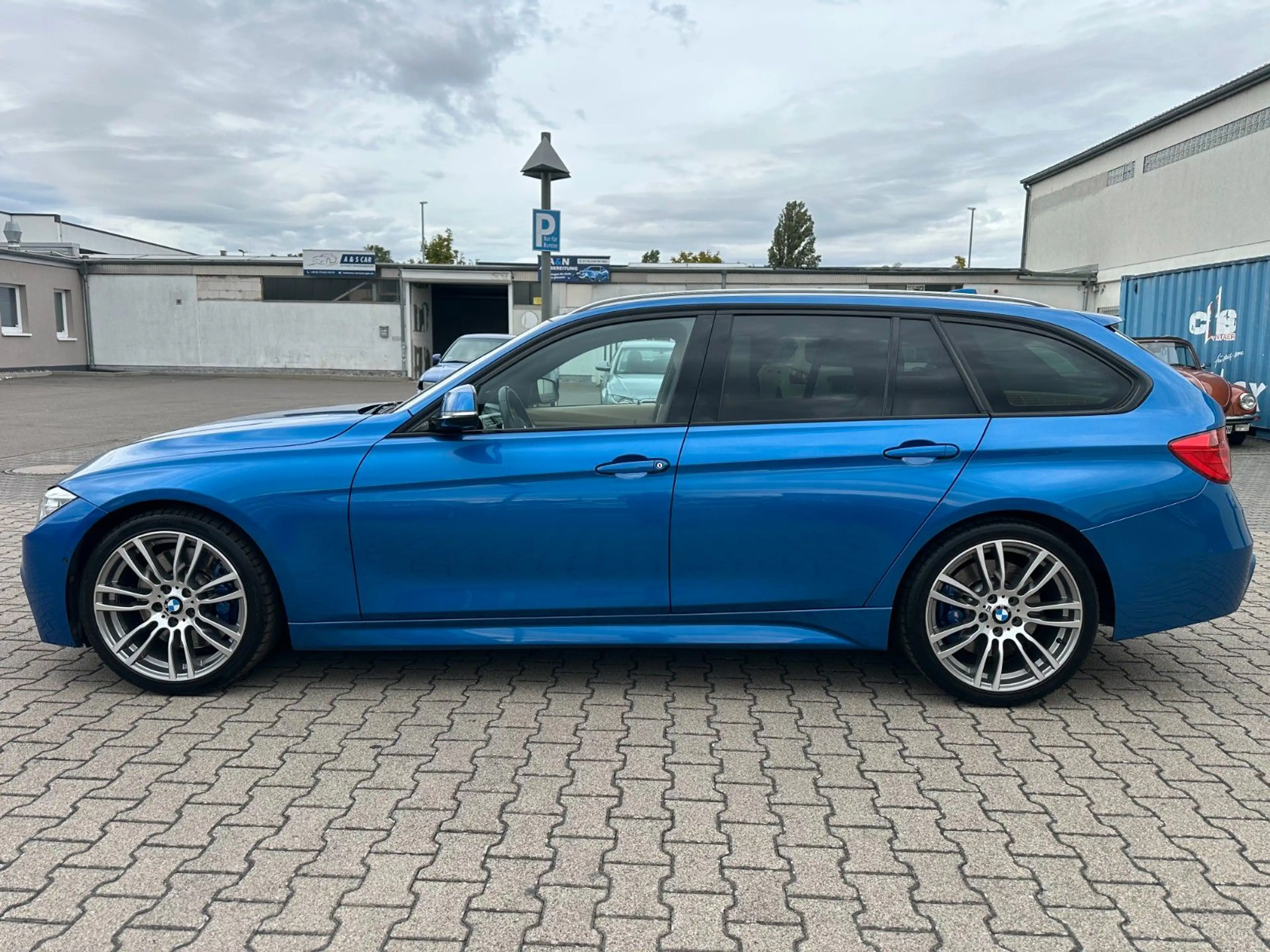 BMW 328 i Touring-M SPORT PAKET-HEAD UP-AHK-MEMORY — photo 8