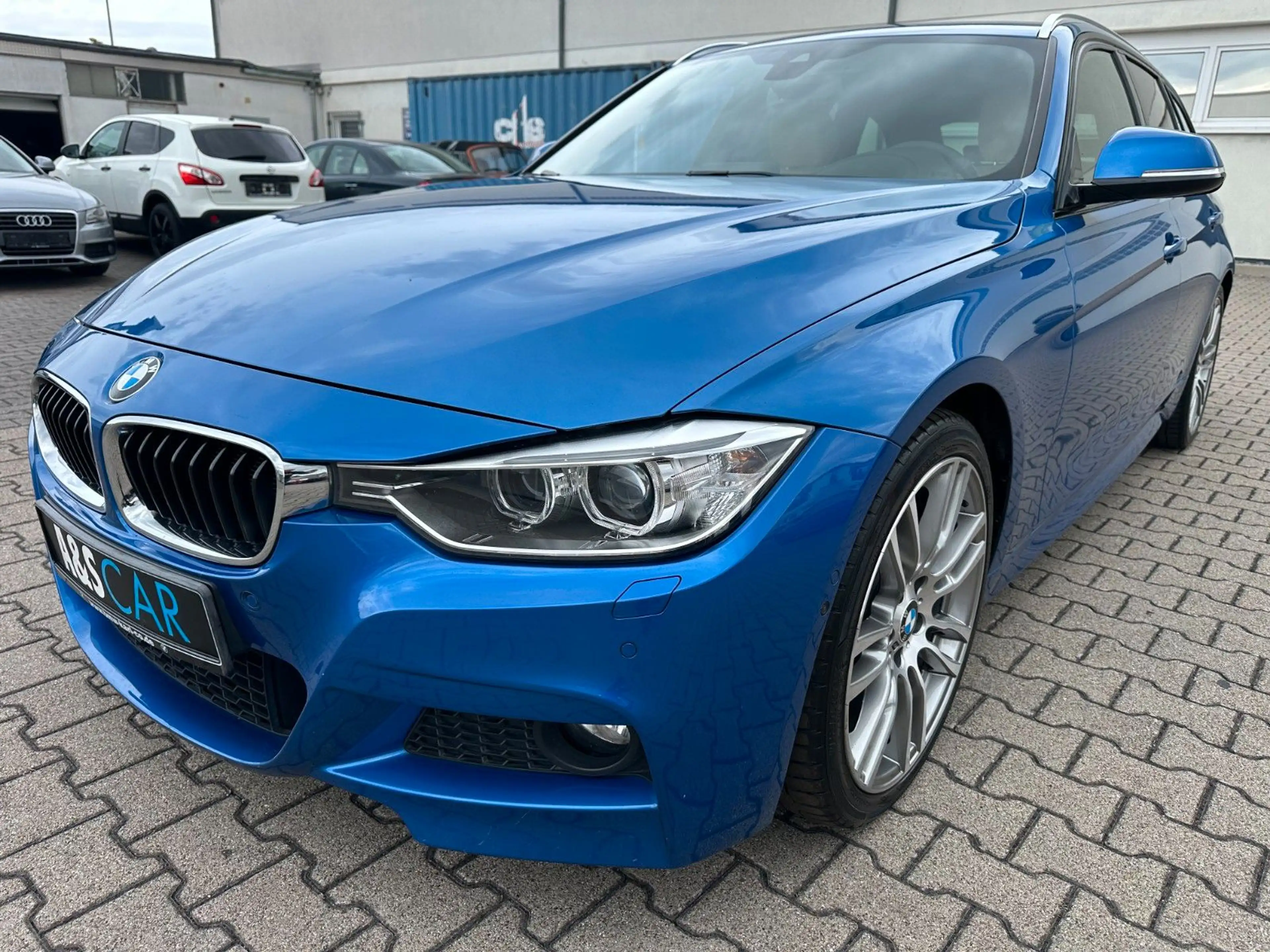 BMW 328 i Touring-M SPORT PAKET-HEAD UP-AHK-MEMORY