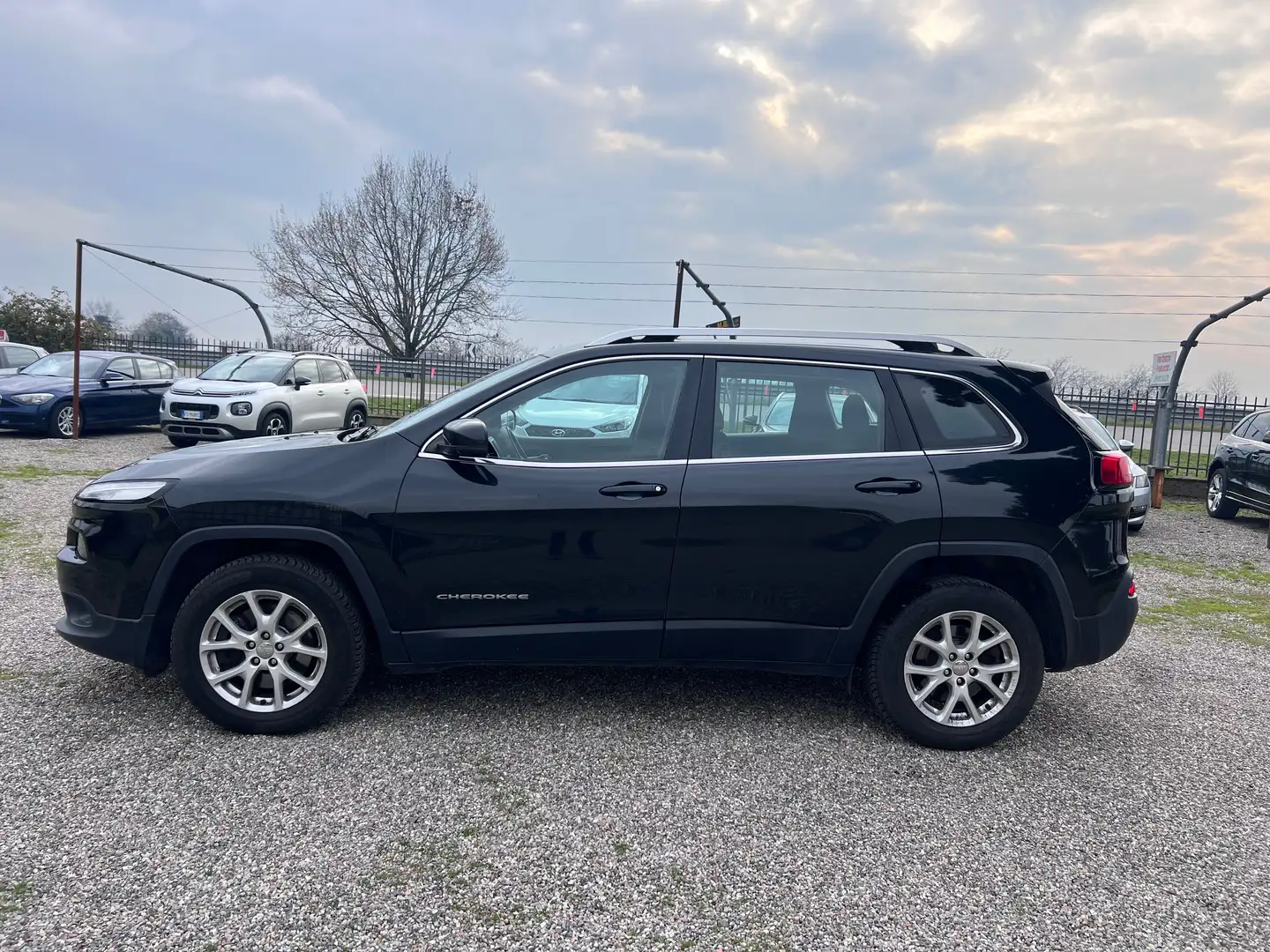 Jeep Cherokee Cherokee V 2014 2.2 mjt 4wd 185cv Noir - 1