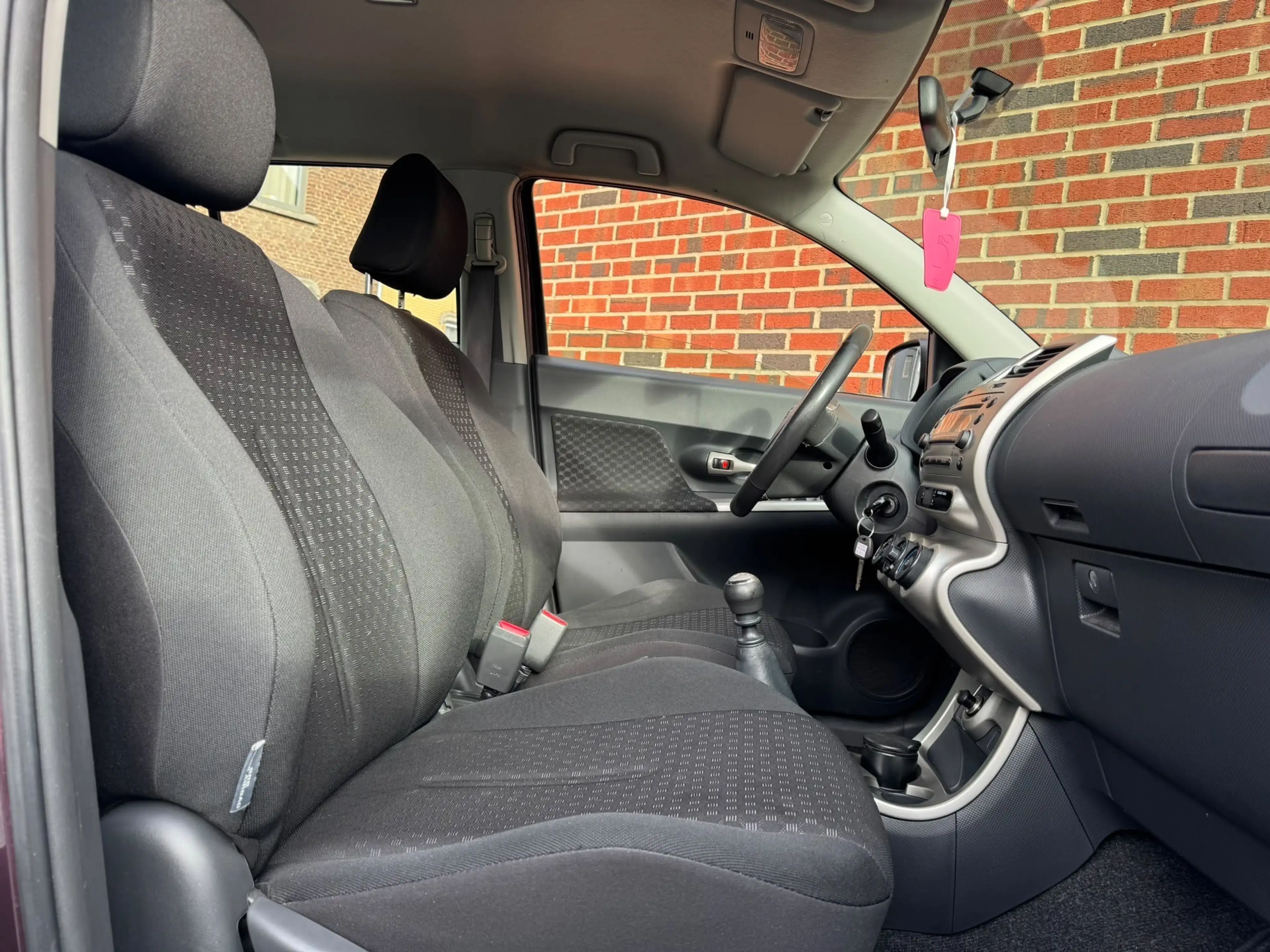 Toyota Urban Cruiser / 1ERE PROPRIÉTÉ / CARNET D’ENTRETIEN / — photo 8