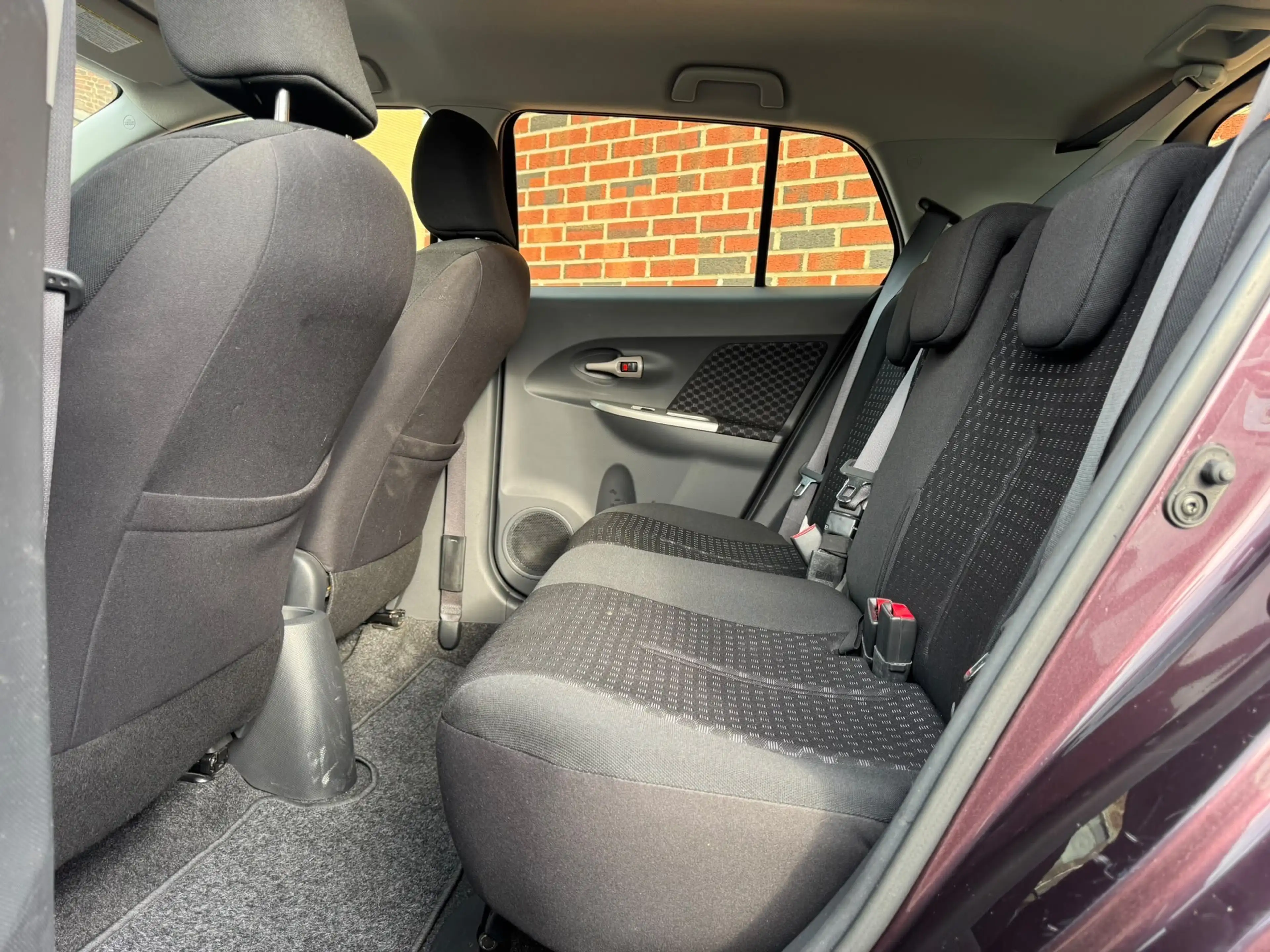 Toyota Urban Cruiser / 1ERE PROPRIÉTÉ / CARNET D’ENTRETIEN / — photo 7