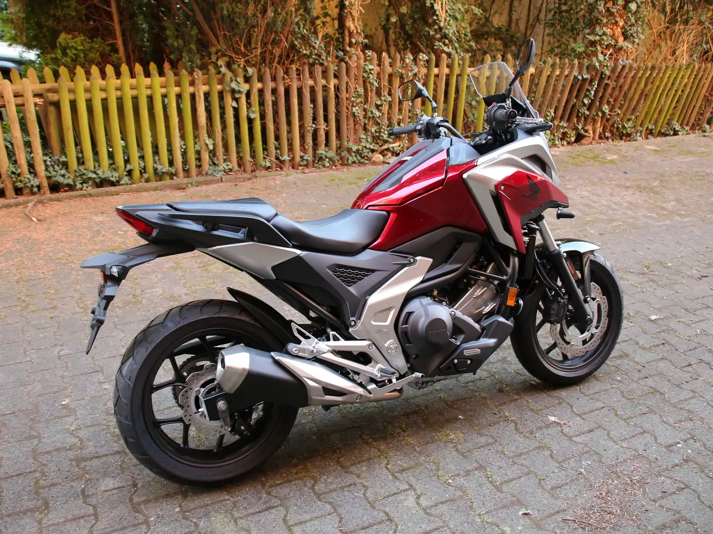 Honda NC 750 X / XD / DCT Kırmızı - 2