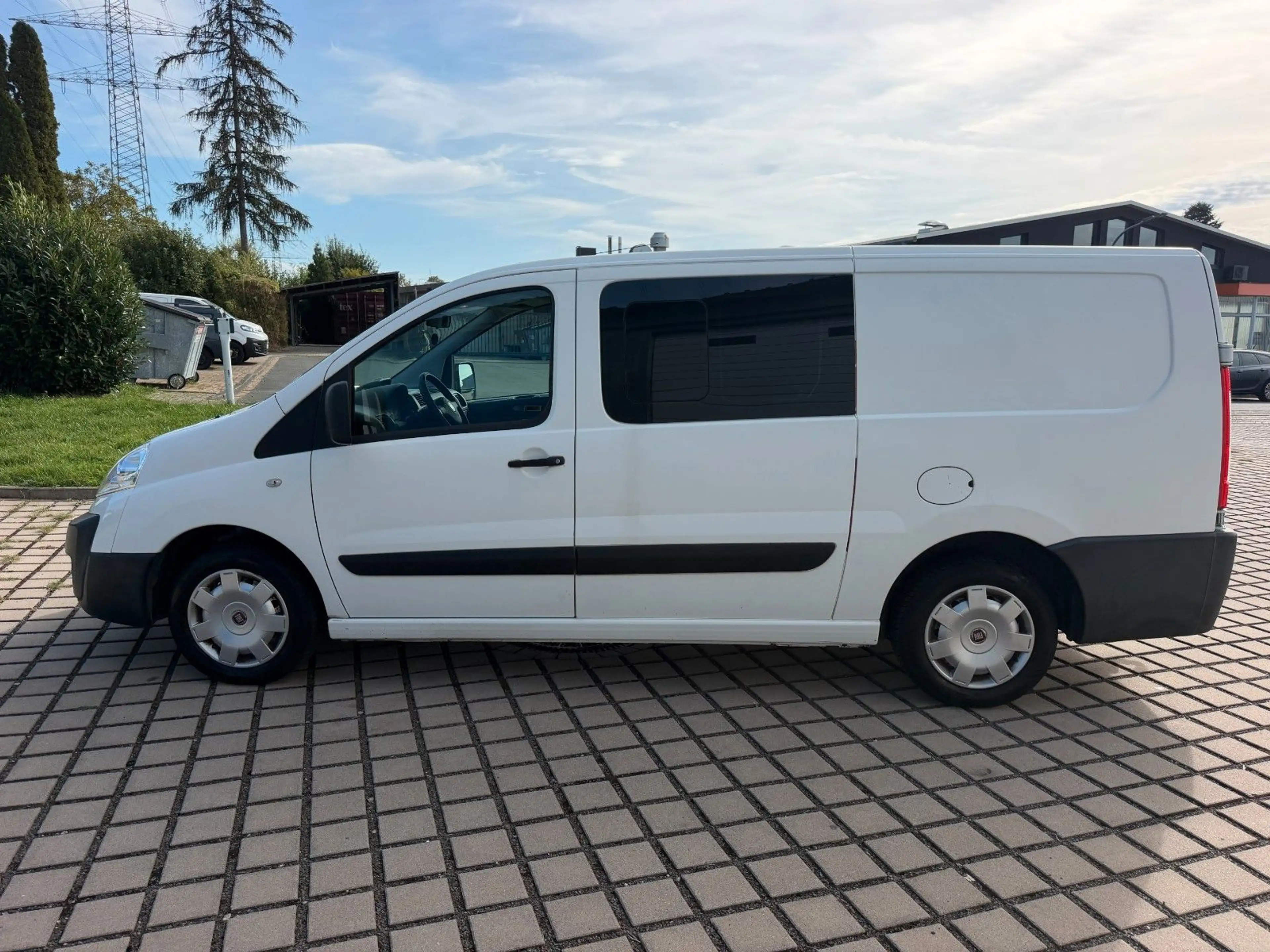 Fiat Scudo L2H1 130 Multijet teilverglast — photo 2