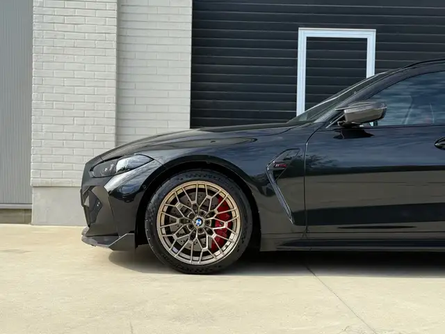 BMW M3 view 9