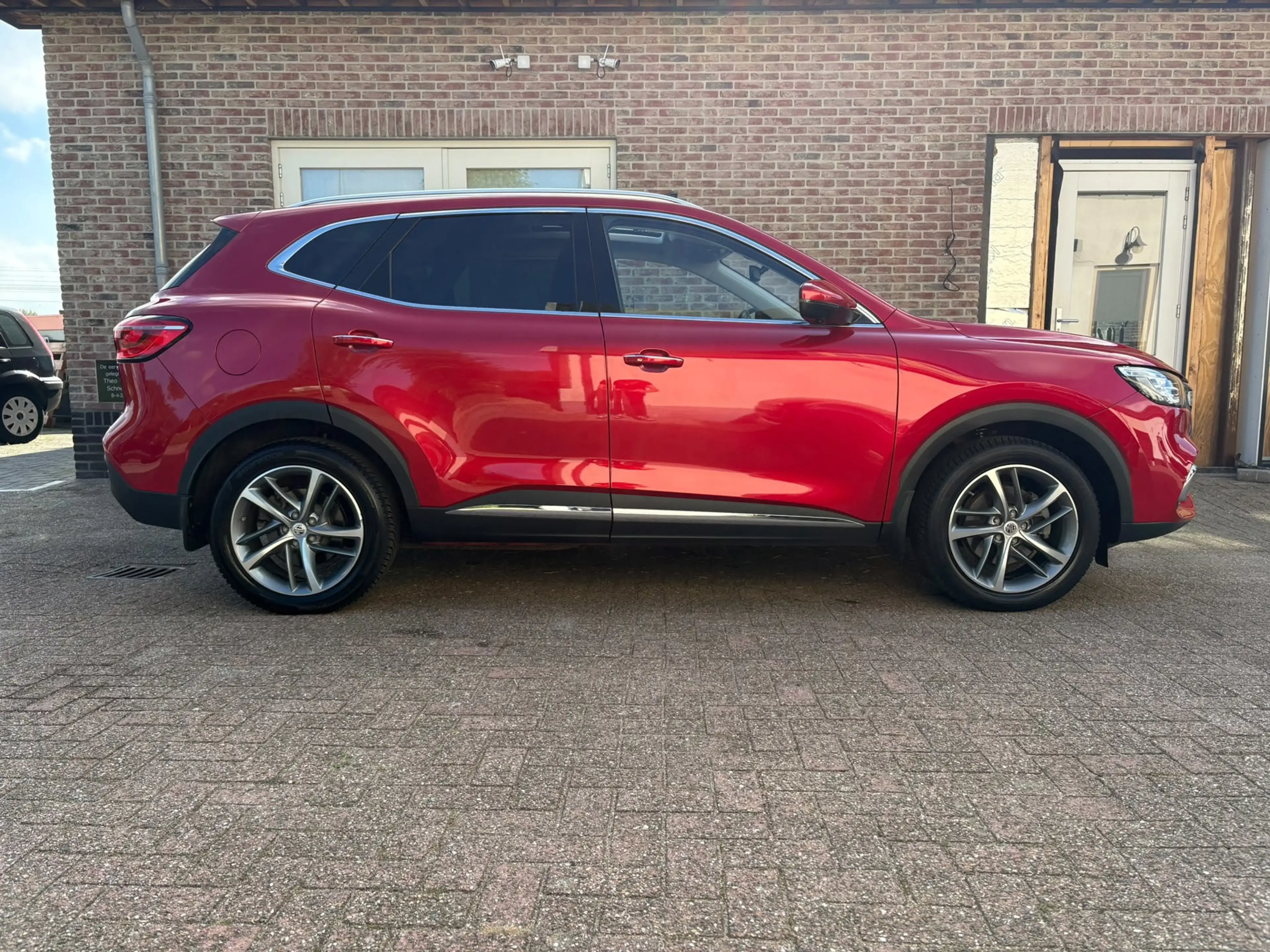 MG EHS 1.5 TGDI Luxury Pano,Trekhaak,Dealer onderh. — photo 2