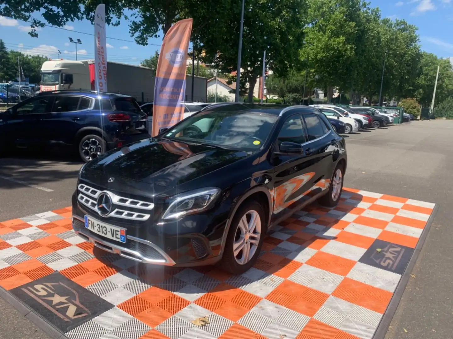 Mercedes-Benz GLA 220 220D 4MATIC 7G-DCT SENSATION GPS Noir - 1