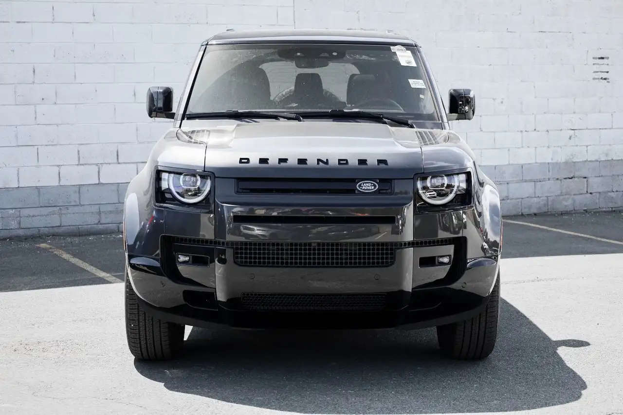 Land Rover Defender снимка Land Rover Defender