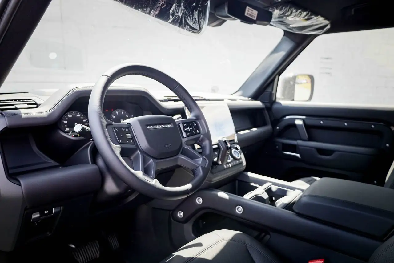 Land Rover Defender снимка Land Rover Defender