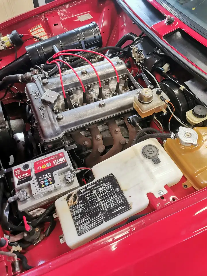 Alfa Romeo GTV 2.0, foto 9