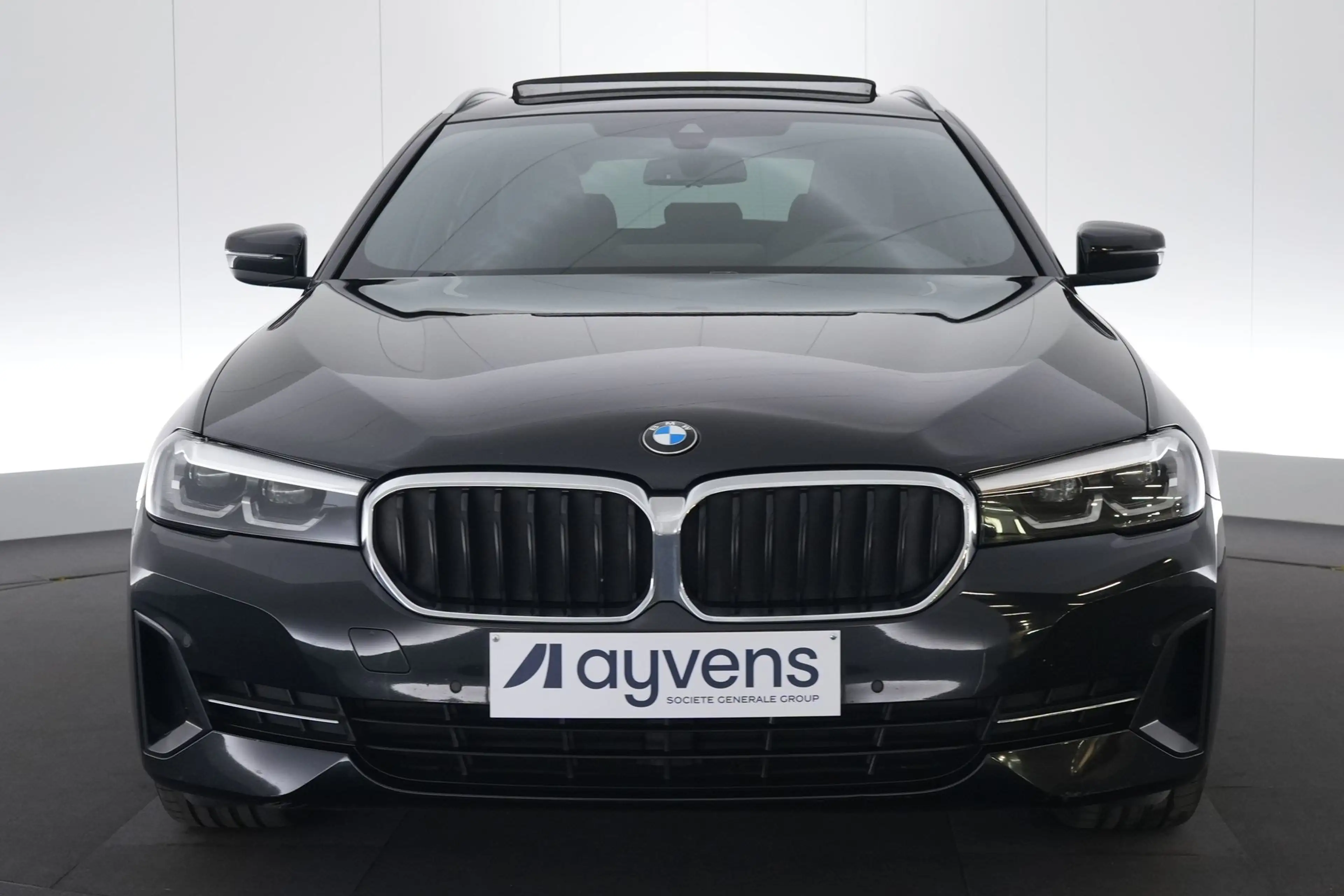 BMW 530 5 Touring 530e PHEV Business LEDER/CUIR LED GPS PD — photo 2