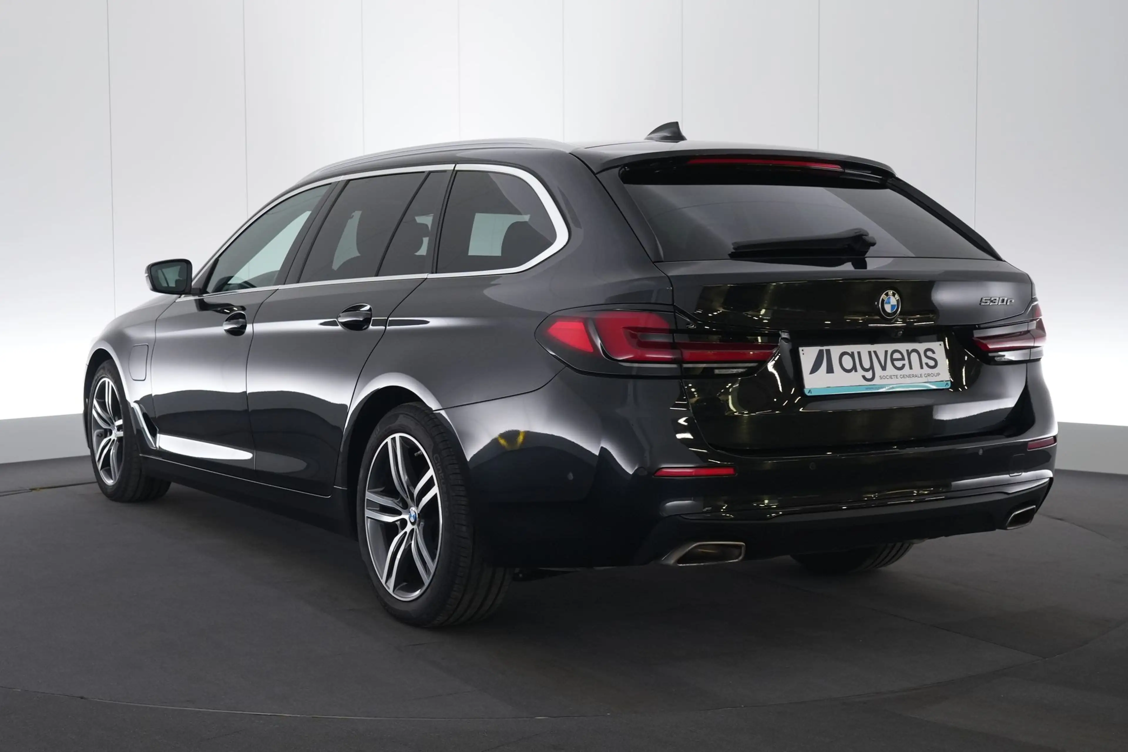 BMW 530 5 Touring 530e PHEV Business LEDER/CUIR LED GPS PD — photo 9