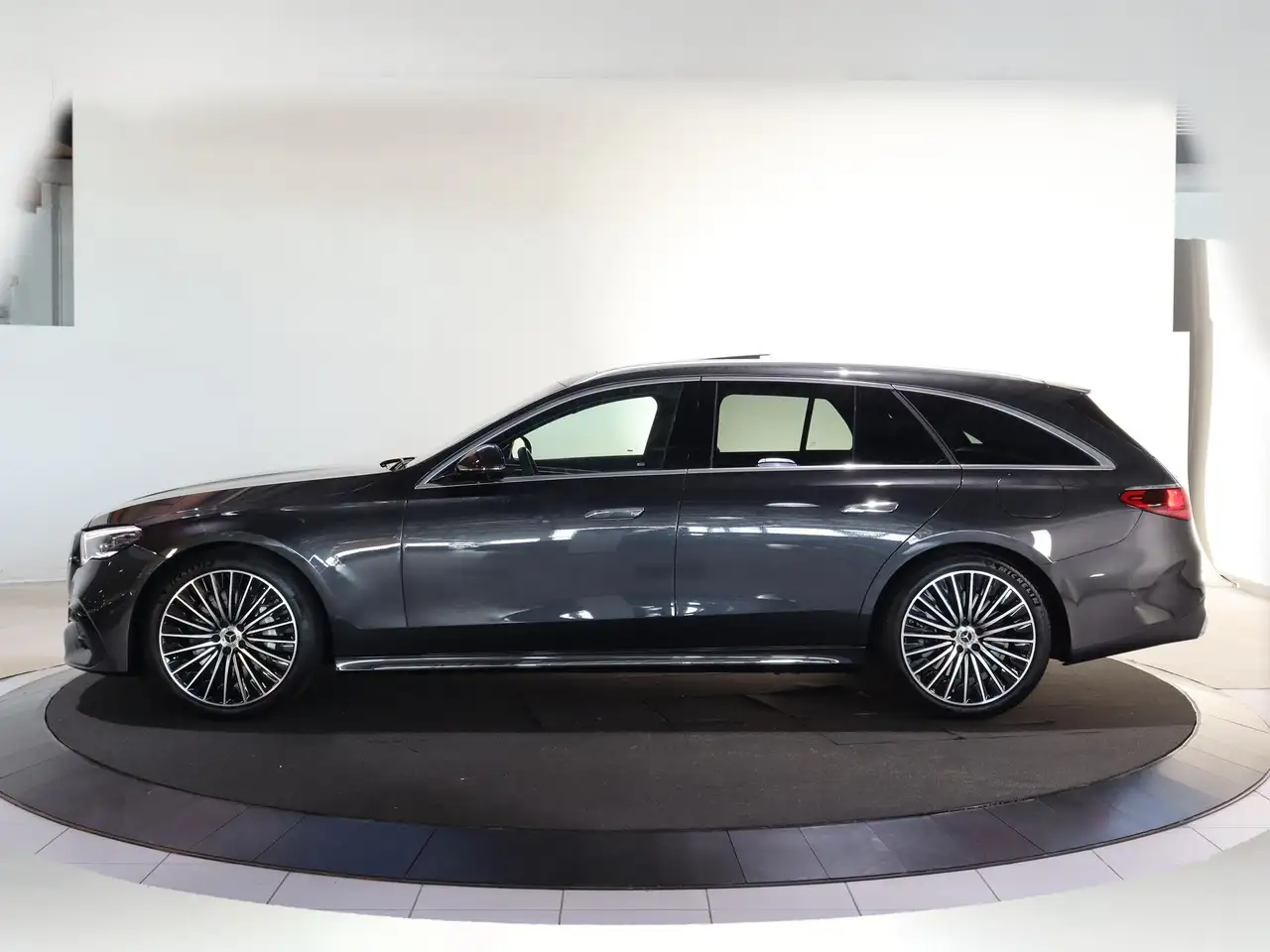 Mercedes-Benz E-Class 2026