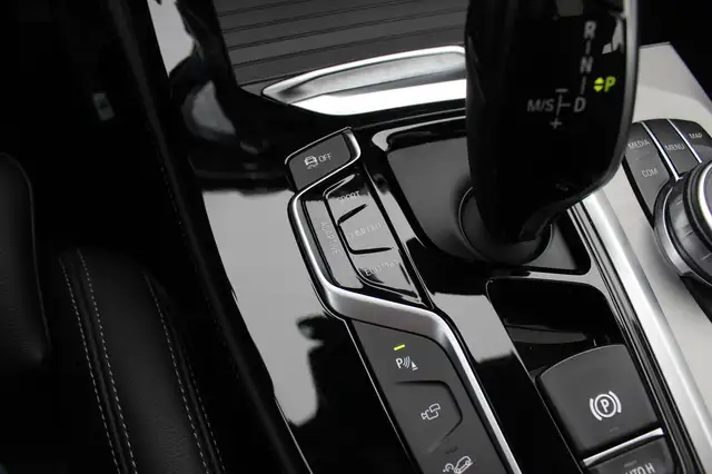 BMW X4 view 29