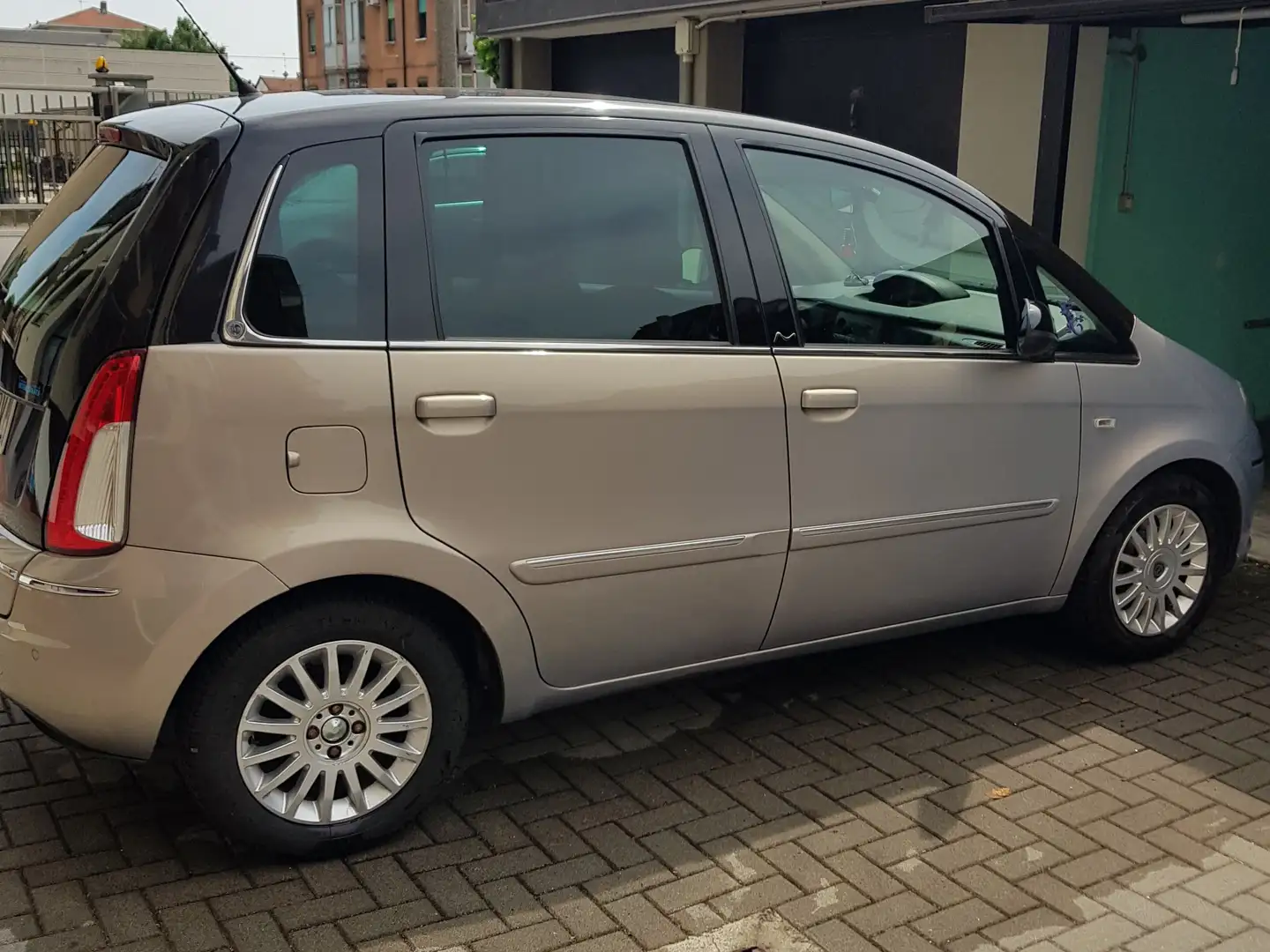 Lancia MUSA Srebrny - 2