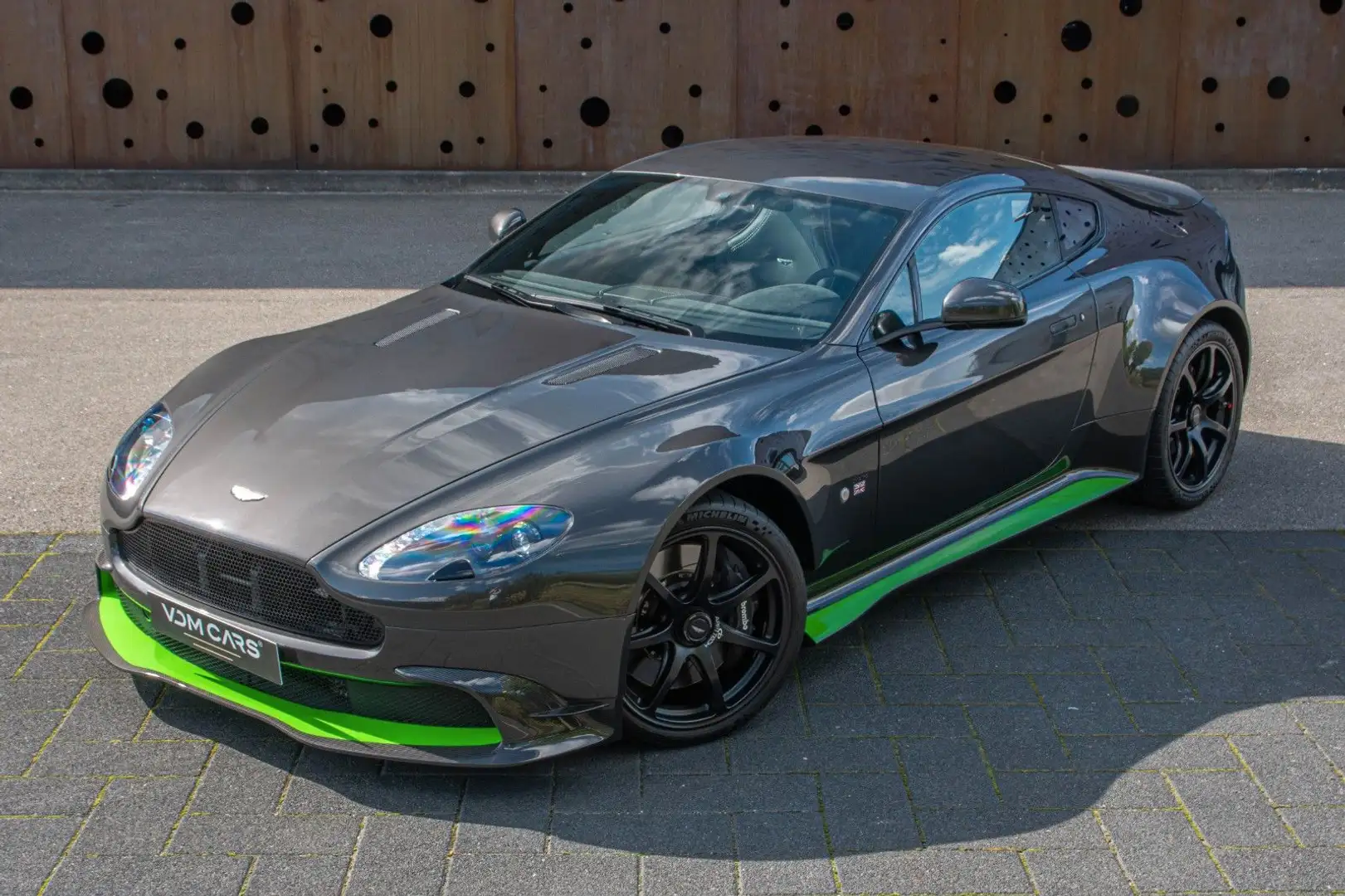 Aston Martin V8 *GT8*TITANIUM*MAGNESIUM WHEEL*CARBON* Gris - 2