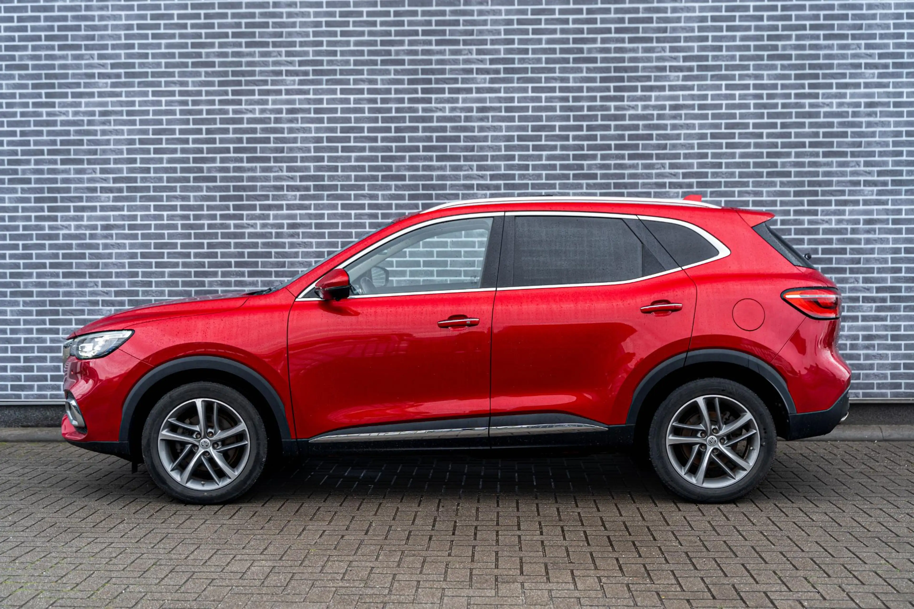 MG EHS 1.5 T-GDI Luxury | Plug-in Hybrid (PHEV) | Panoram — photo 3