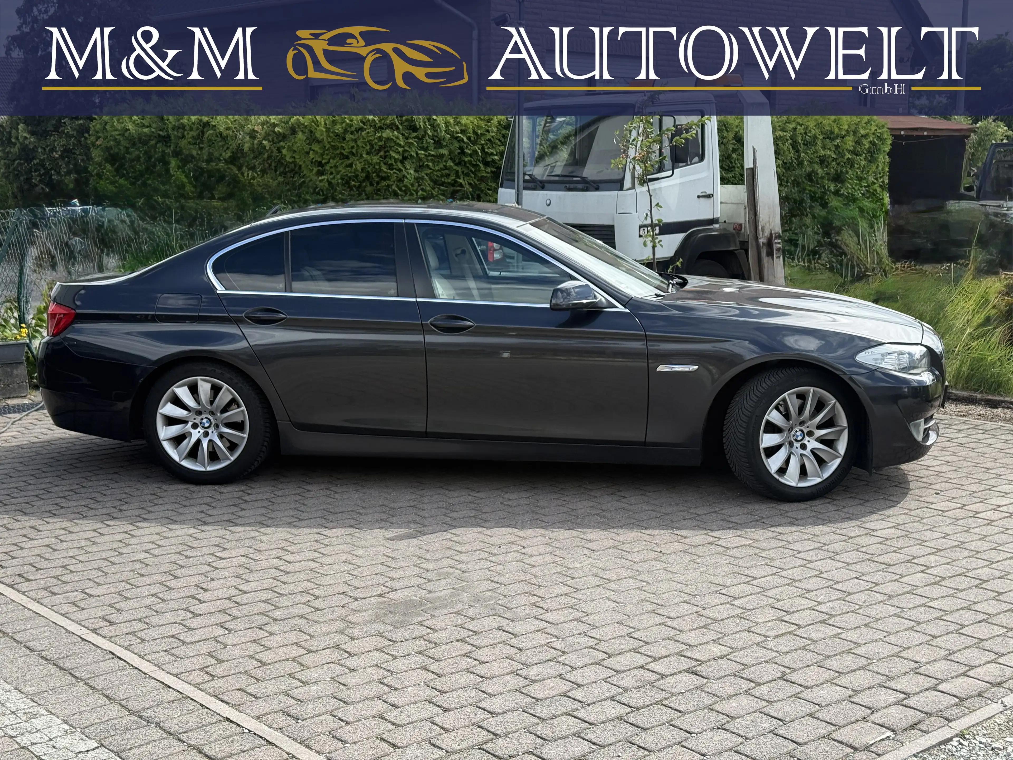 BMW 525 525D | AHK | Serviceheft | Xenon | TÜV 03/27 — photo 9