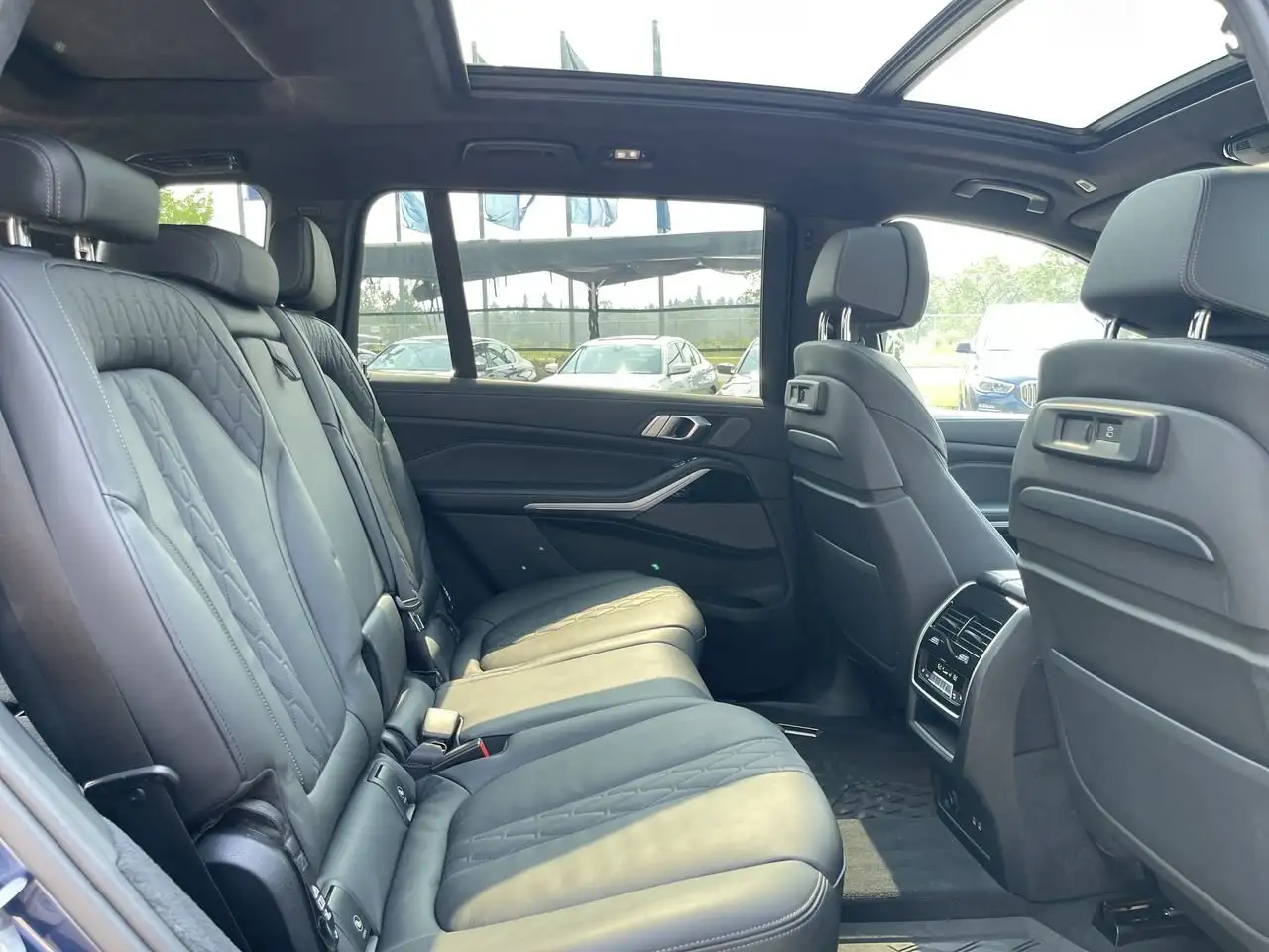 BMW X7 снимка BMW X7