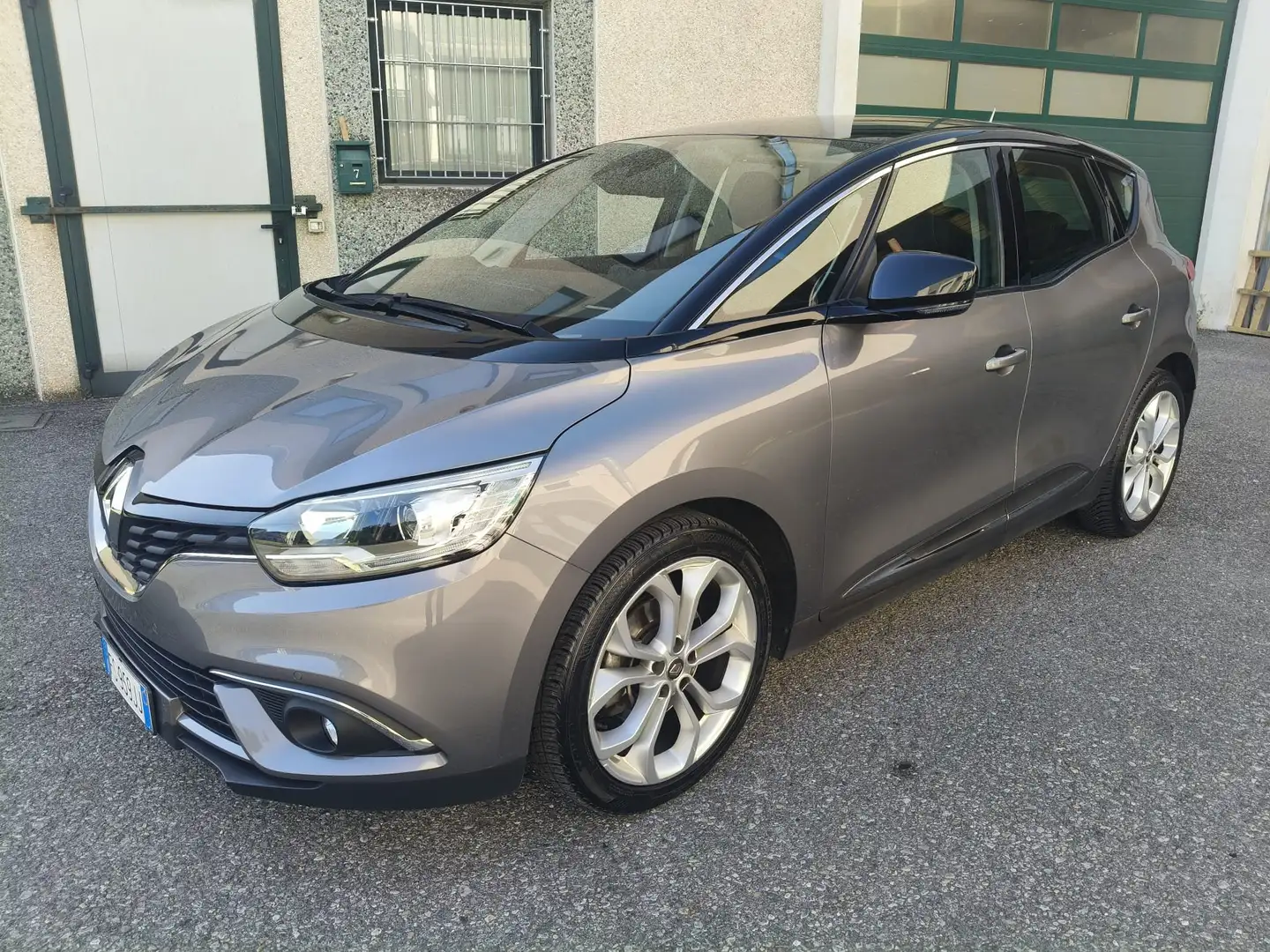 Renault Scenic Scenic IV 2017 1.3 tce energy Business 140cv edc Grigio - 1