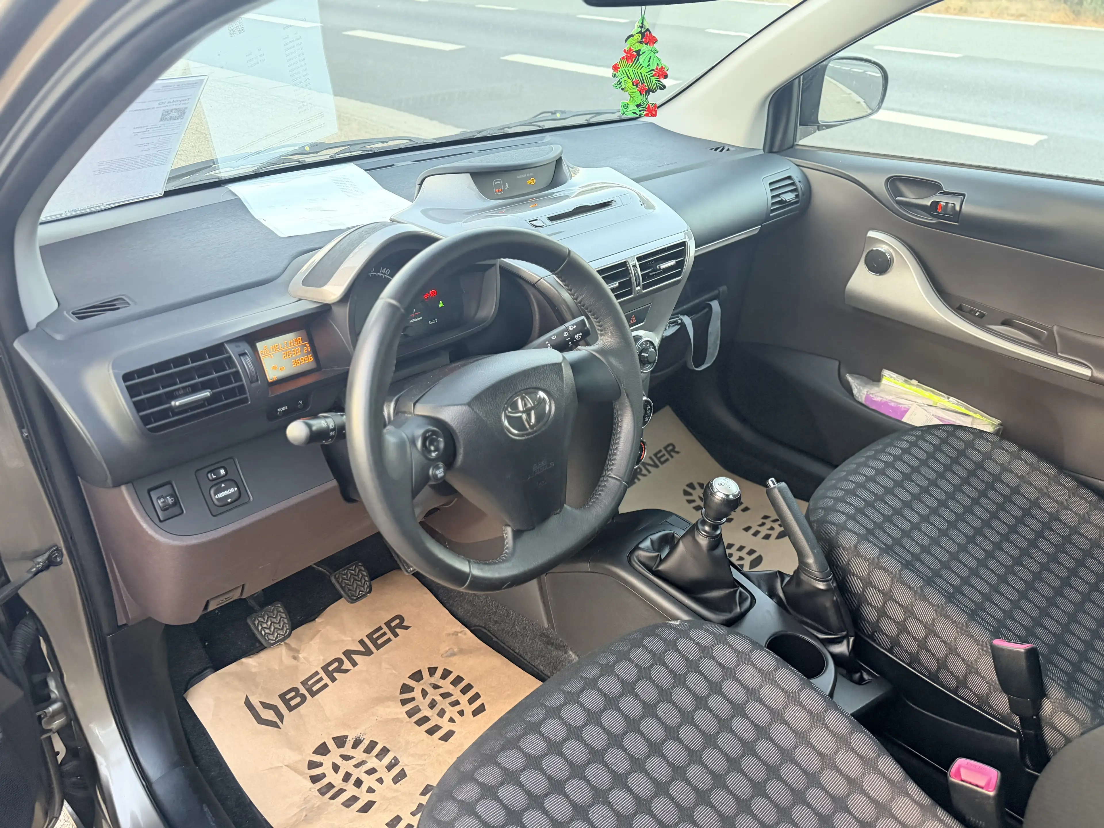 Toyota iQ 1.0i VVT-i Airco 036000km 1st eigenaar GARANTIE — photo 12