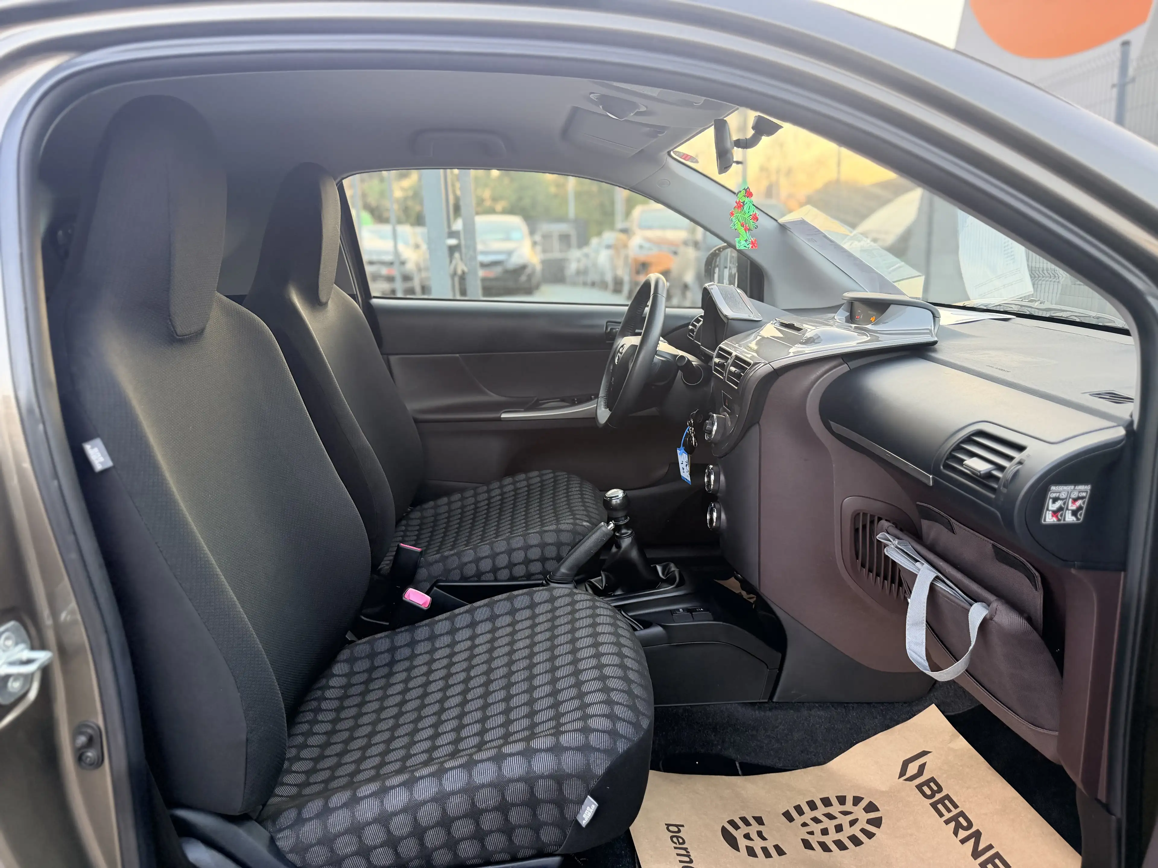 Toyota iQ 1.0i VVT-i Airco 036000km 1st eigenaar GARANTIE — photo 15