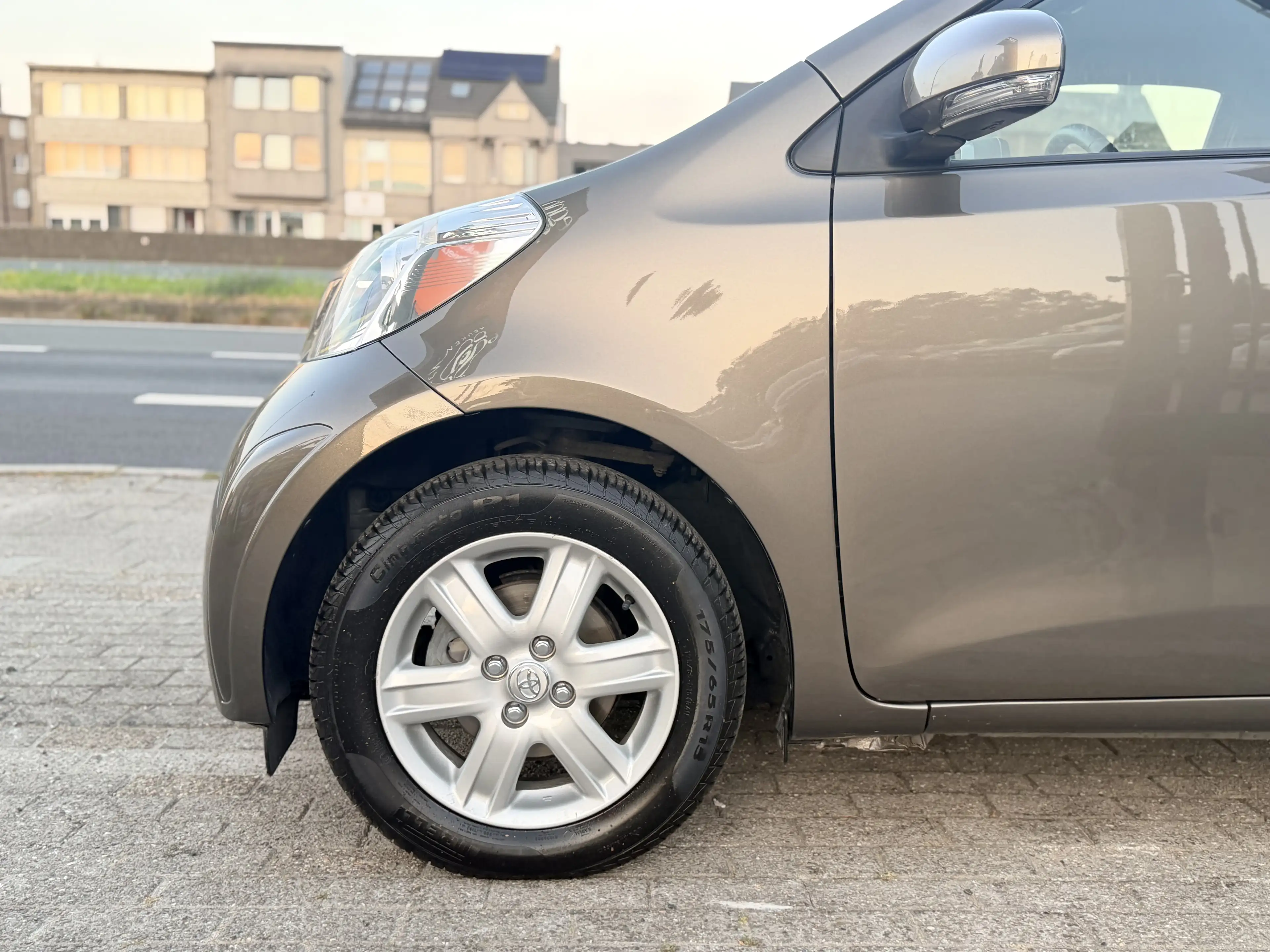 Toyota iQ 1.0i VVT-i Airco 036000km 1st eigenaar GARANTIE — photo 7