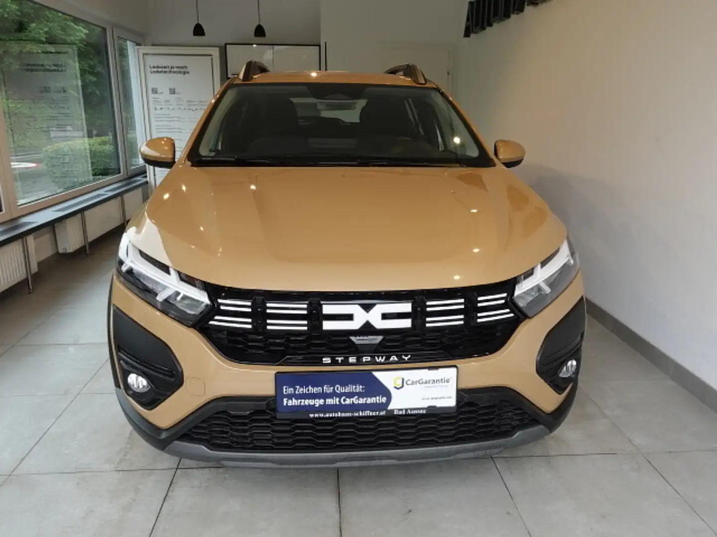 Dacia Sandero Stepway Expression TCe 90 CVT Beige - 2