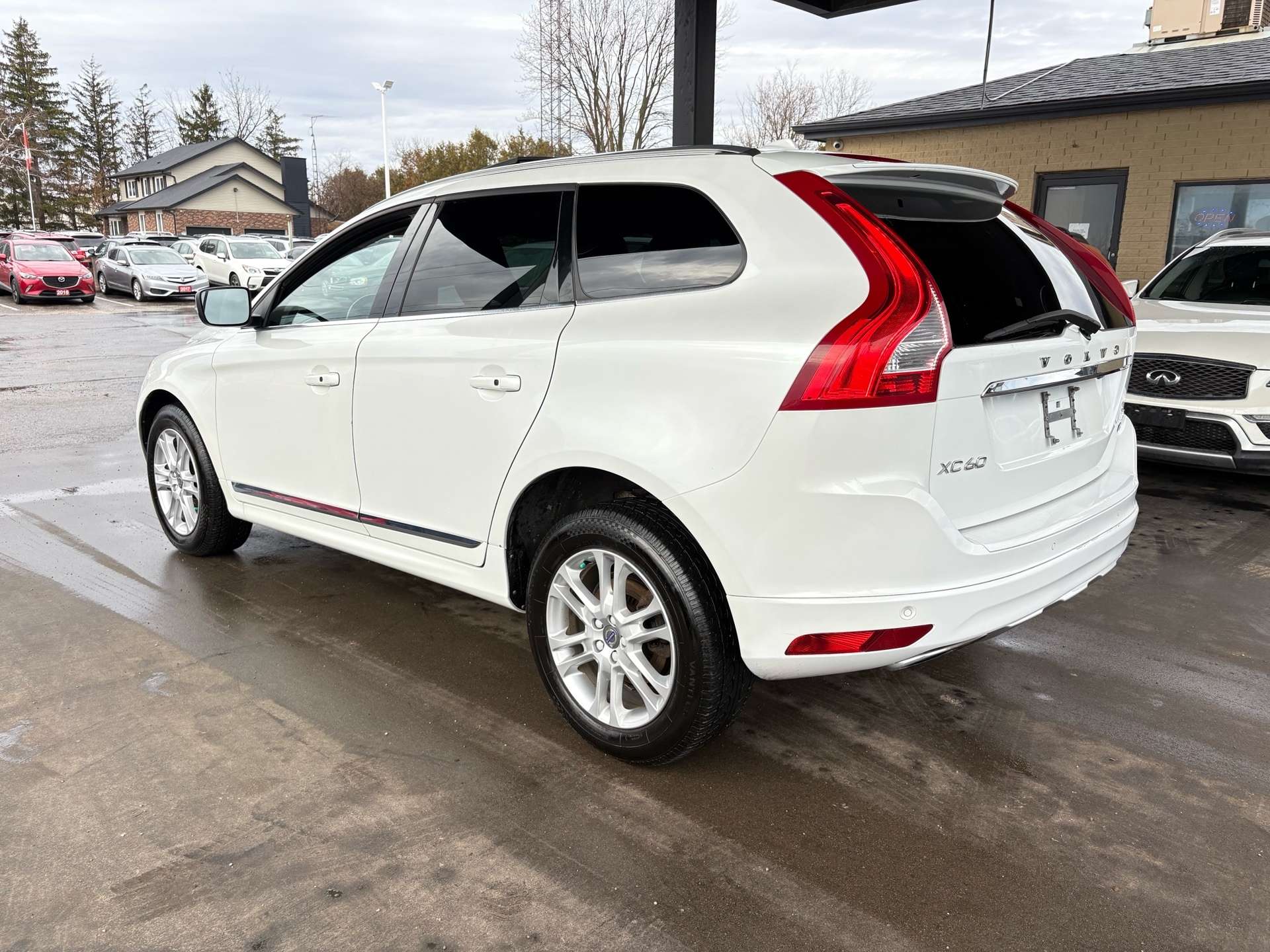 2015 Volvo XC60 2015.5 AWD T5 Premier Plus I ACCIDENT FREE I CERTI thumb 6