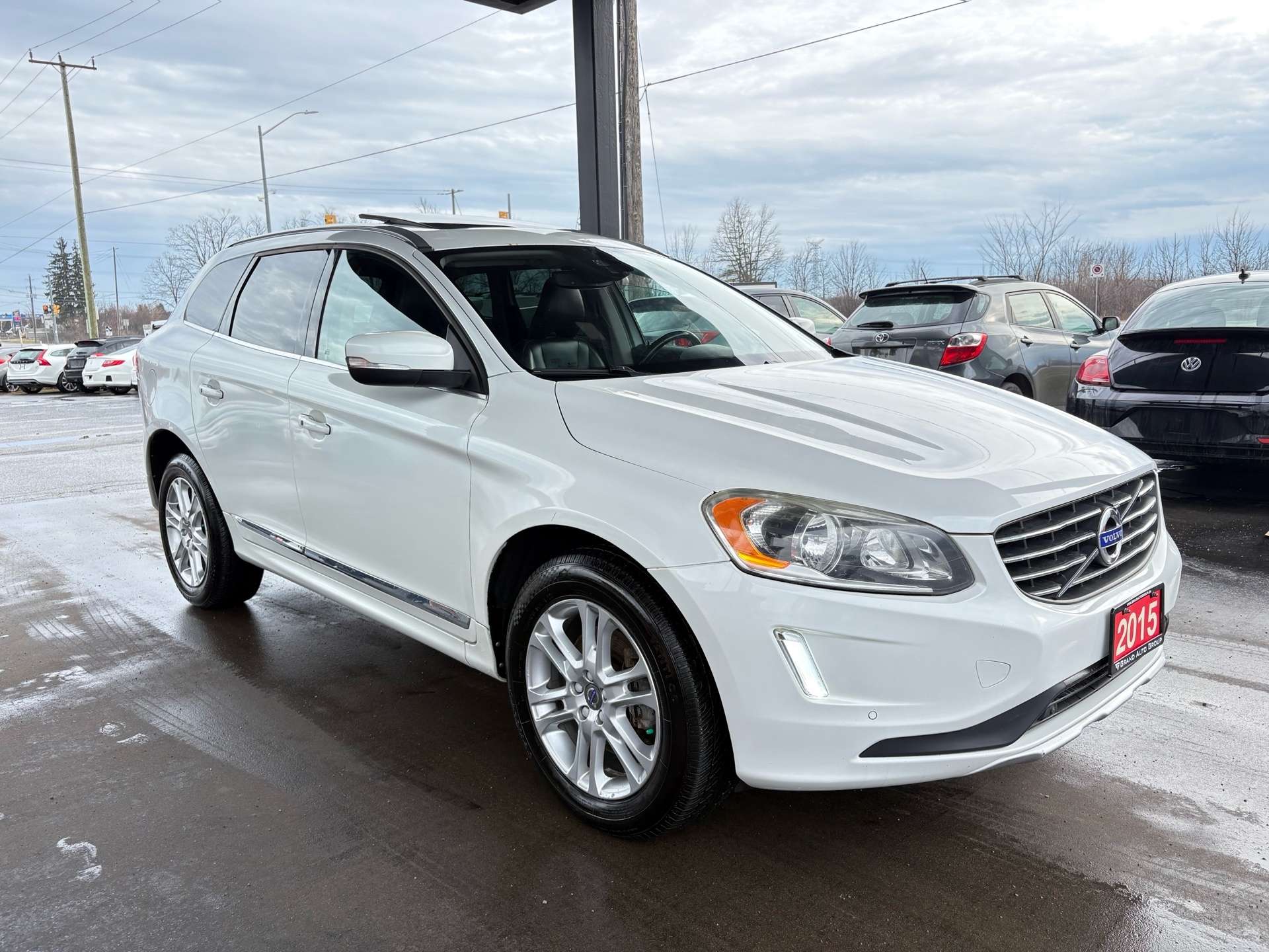 2015 Volvo XC60 2015.5 AWD T5 Premier Plus I ACCIDENT FREE I CERTI alt 2