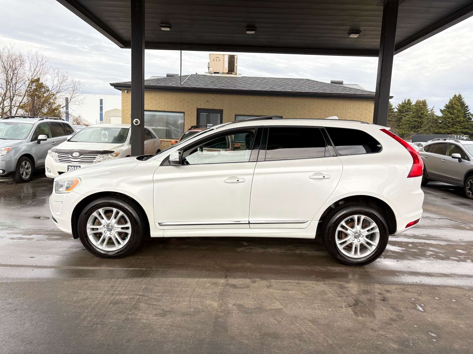 2015 Volvo XC60 2015.5 AWD T5 Premier Plus I ACCIDENT FREE I CERTI thumb 7