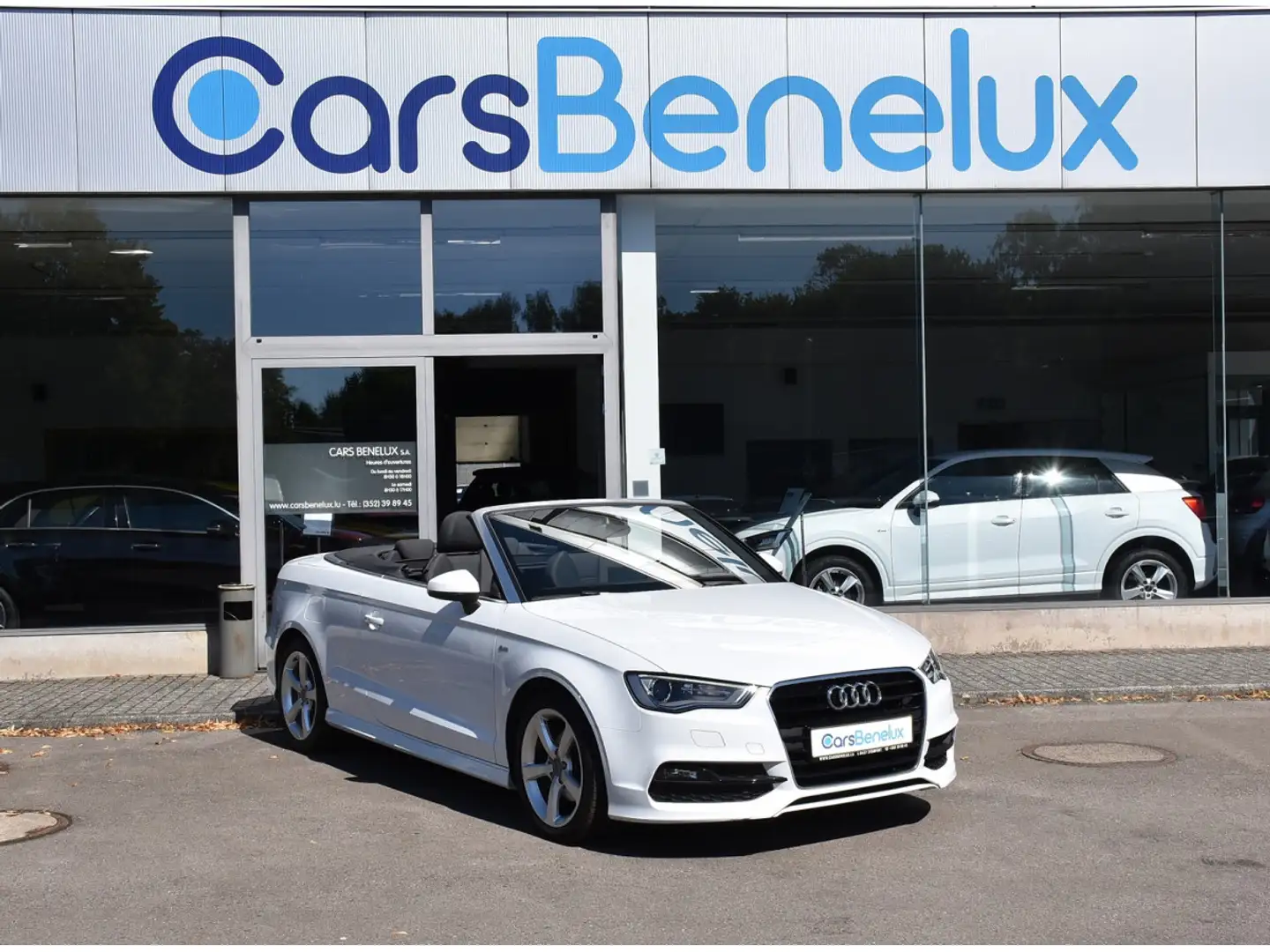 Audi A3 Cabrio 1.6 TDI S-Line GPS 1° MAIN Blanc - 1