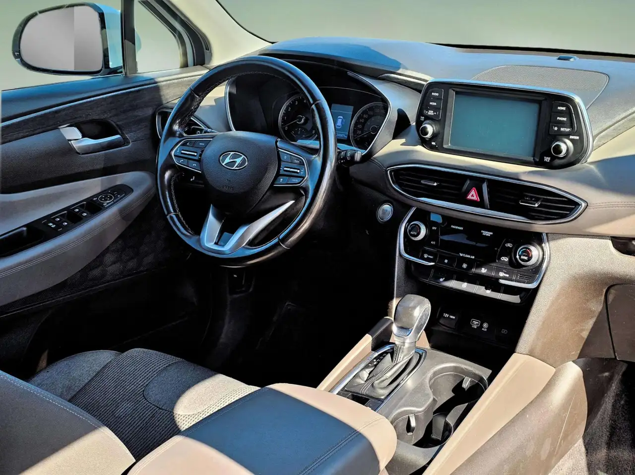 Hyundai SANTA FE снимка Hyundai SANTA FE