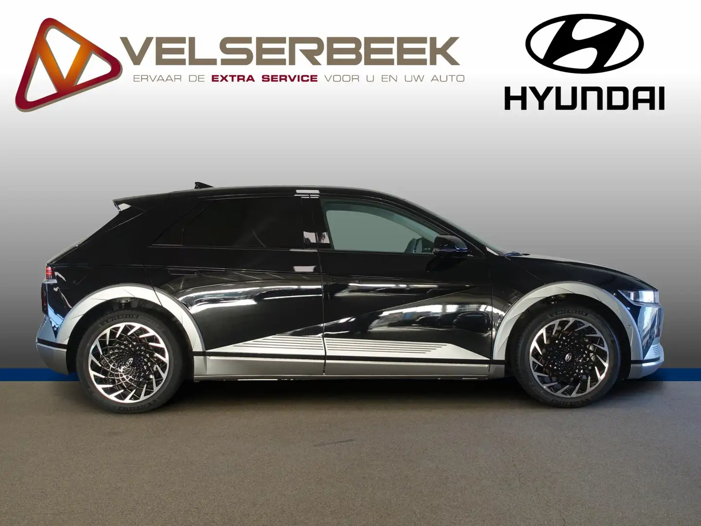Hyundai IONIQ 5 Lounge 77 kWh * NIEUW / DIRECT RIJDEN * Zwart - 2