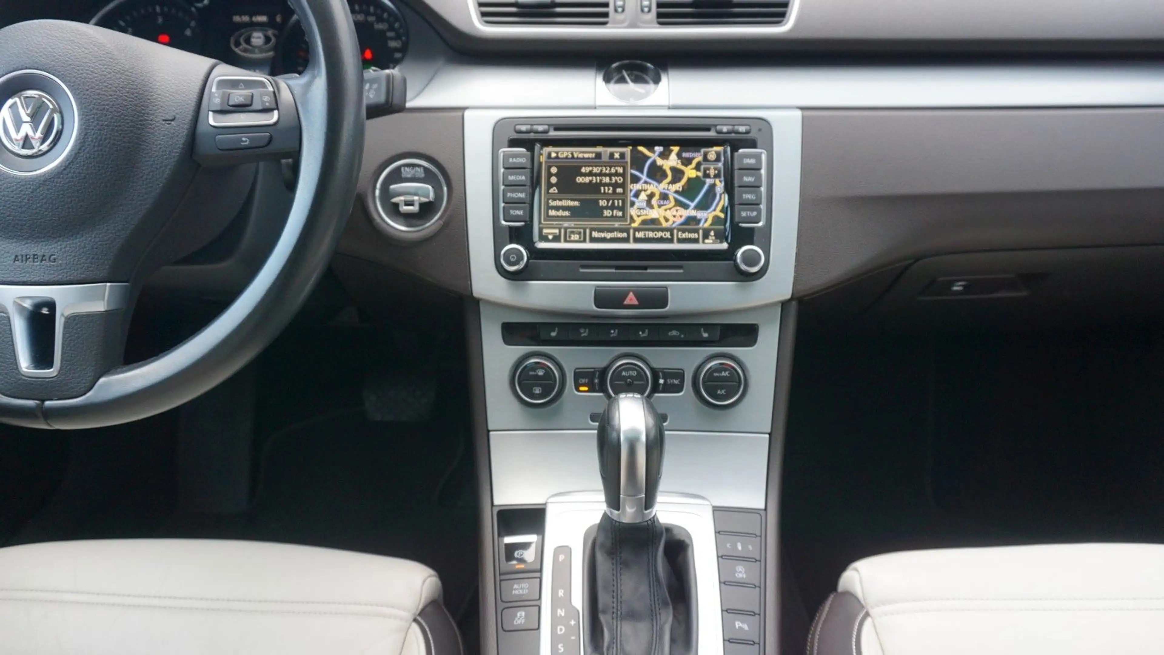Volkswagen CC Basis BMT PANO NAVI SHZ KAMERA BI-XENON 184PS — photo 16