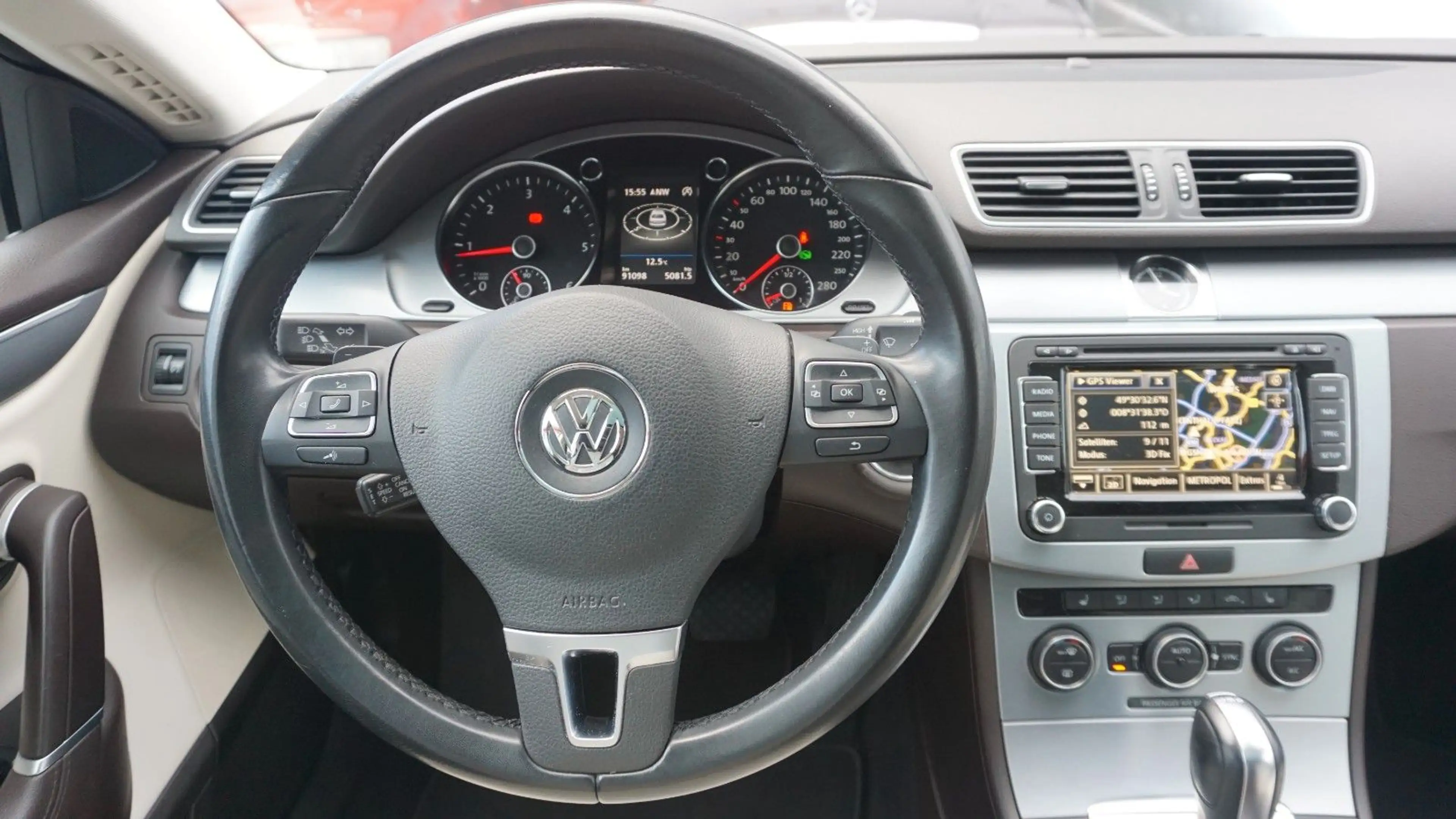 Volkswagen CC Basis BMT PANO NAVI SHZ KAMERA BI-XENON 184PS — photo 14
