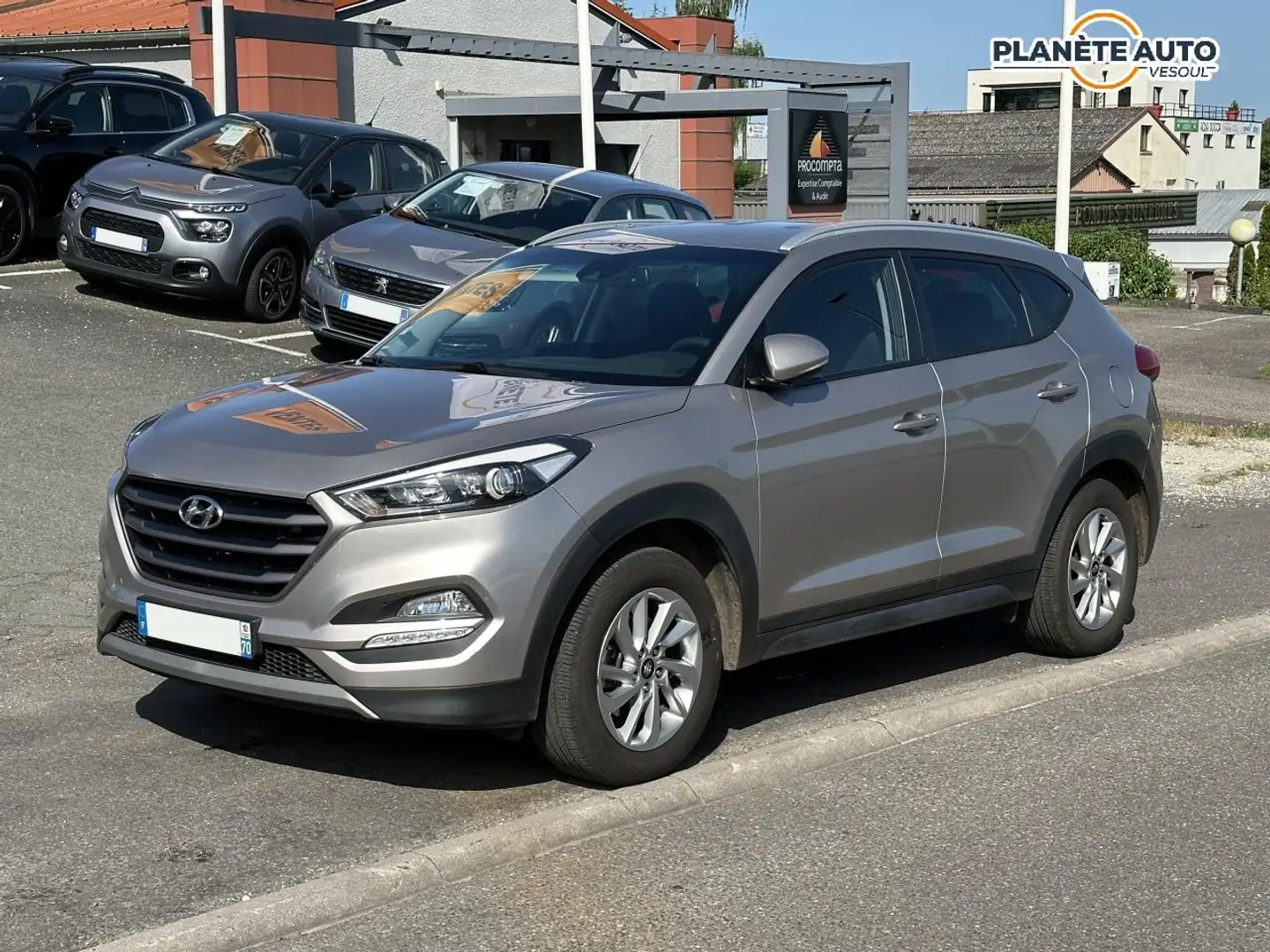 Hyundai TUCSON Tucson 1.7 CRDi - 115 cv  Edition Lounge. Véhicule Gris - 1