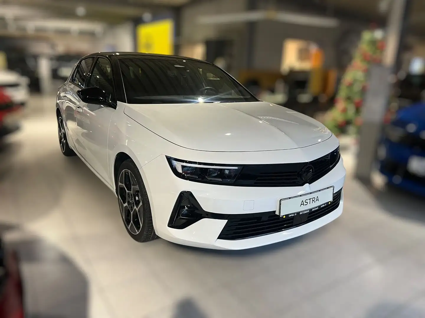 Opel Astra L Lim. 5-trg. GS Line+ Alcantara- 18"+ AHK Weiß - 1