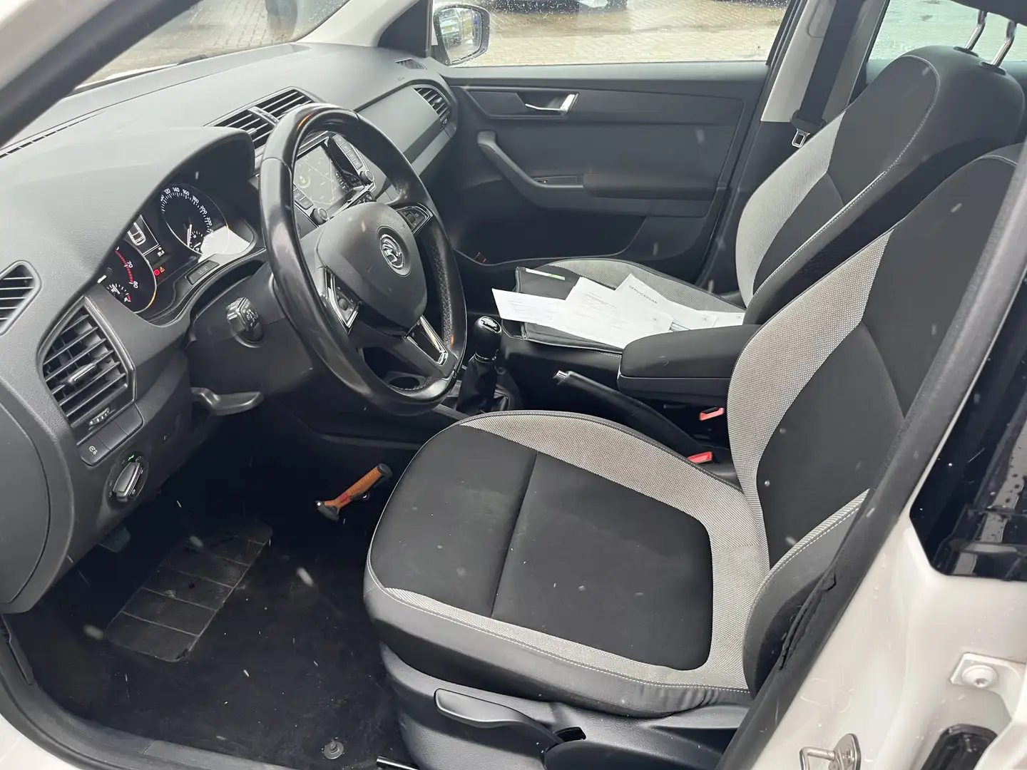 Skoda Fabia Combi 1.2 TSI Ambition Businessline / Airco / Led Blanc - 2