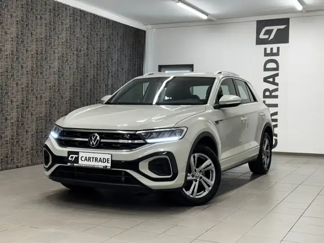 Volkswagen T-Roc view 4