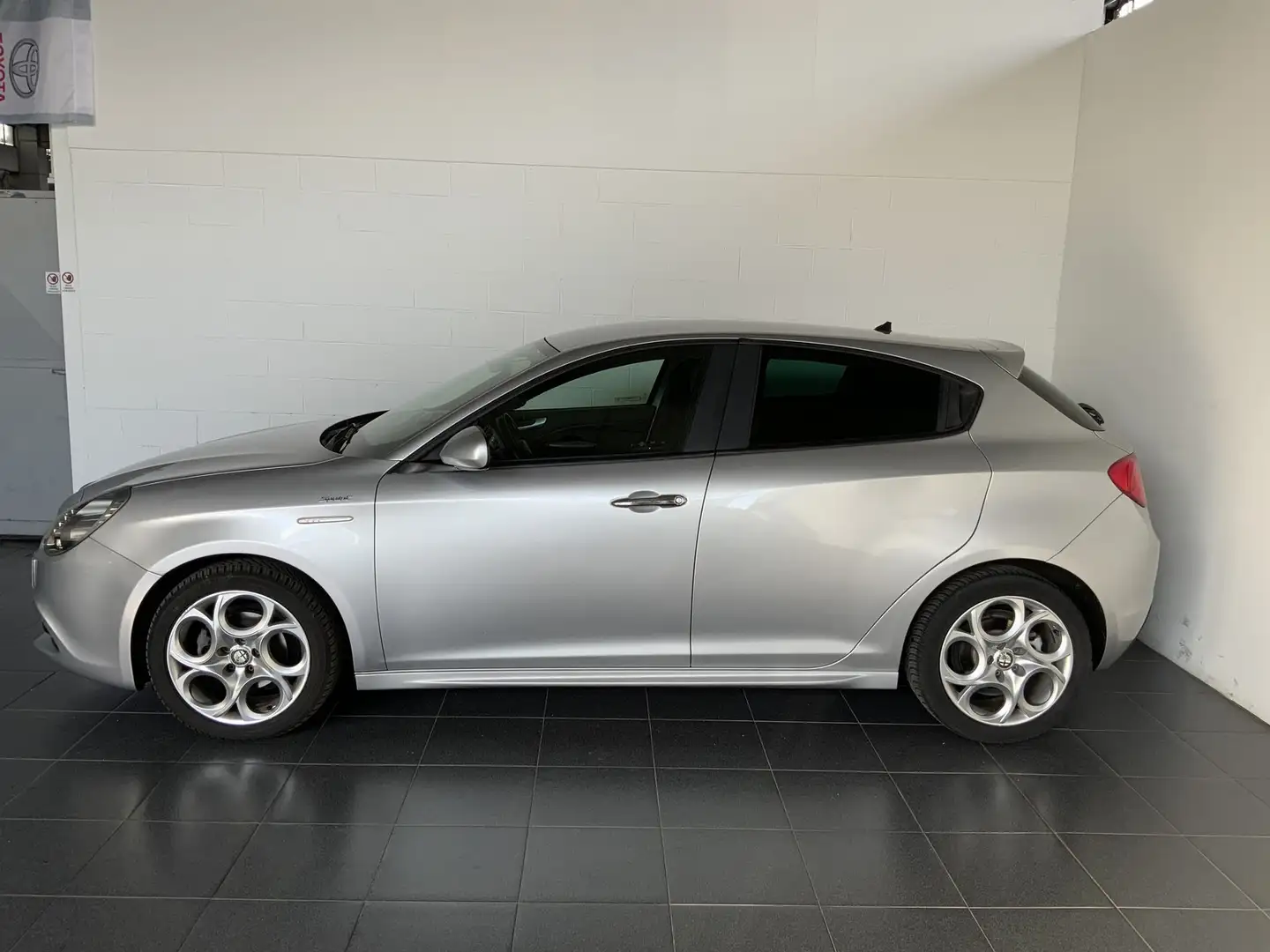 Alfa Romeo Giulietta 1.6 jtdm progression e5+ Argento - 2