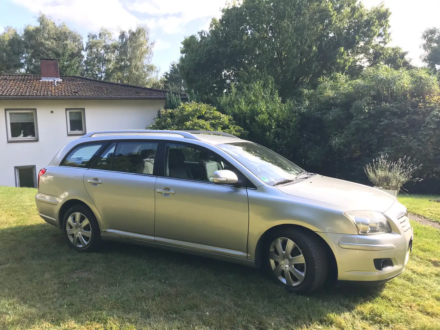 Toyota Avensis Avensis 1.8 VVT-i Combi Automatik Sol Silber - 1