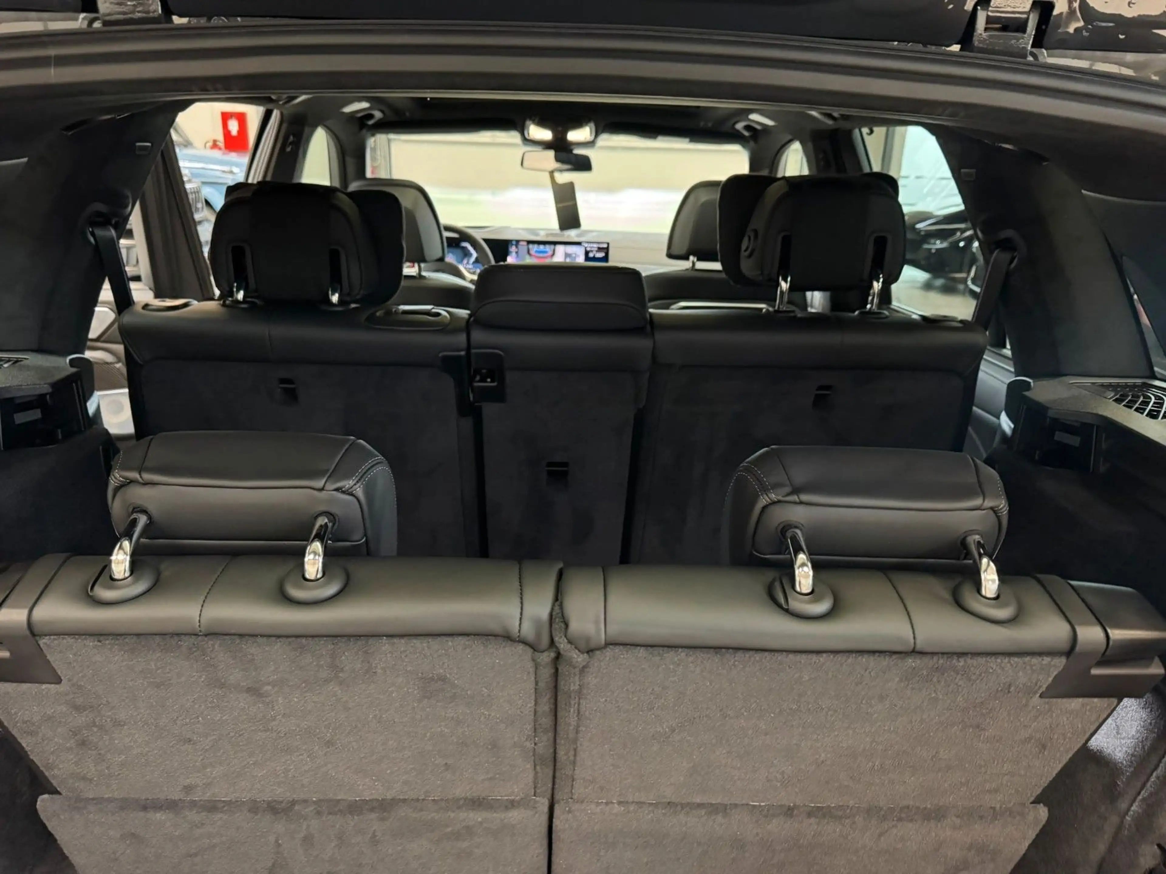 BMW X5 40d M SPORT INNOV COMFORT CARBON AIR SUSP B&W — photo 5