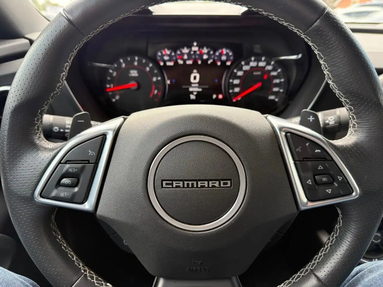 Chevrolet Camaro снимка Chevrolet Camaro