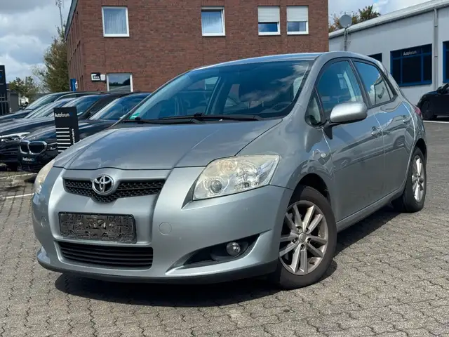 Toyota Auris Team *PDC*AHK*Klima*8-Fach*