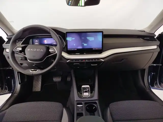 Skoda Octavia view 4